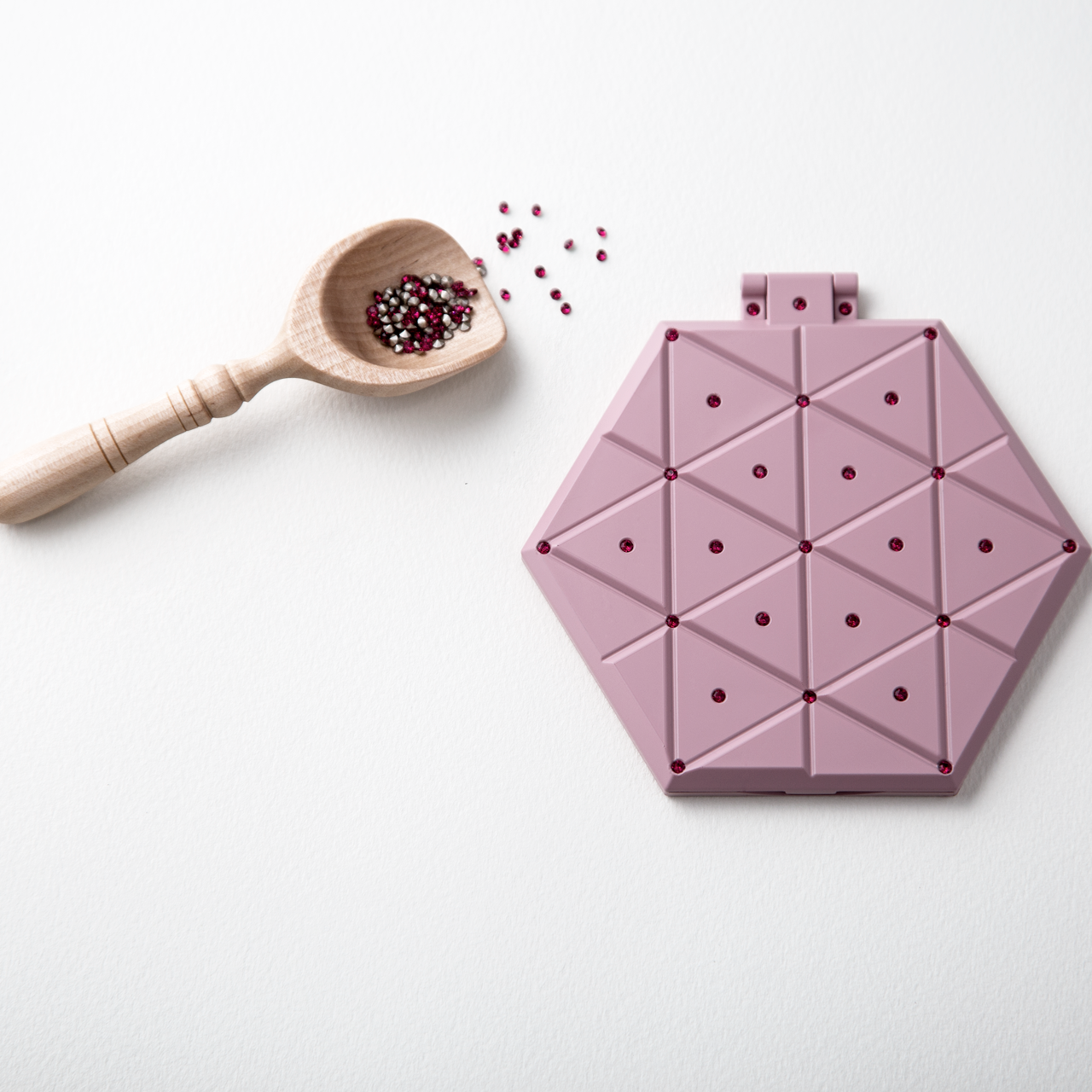 Petal Pink ルビー 7月誕生石カラー 5倍鏡あり 660 Calla Mirror