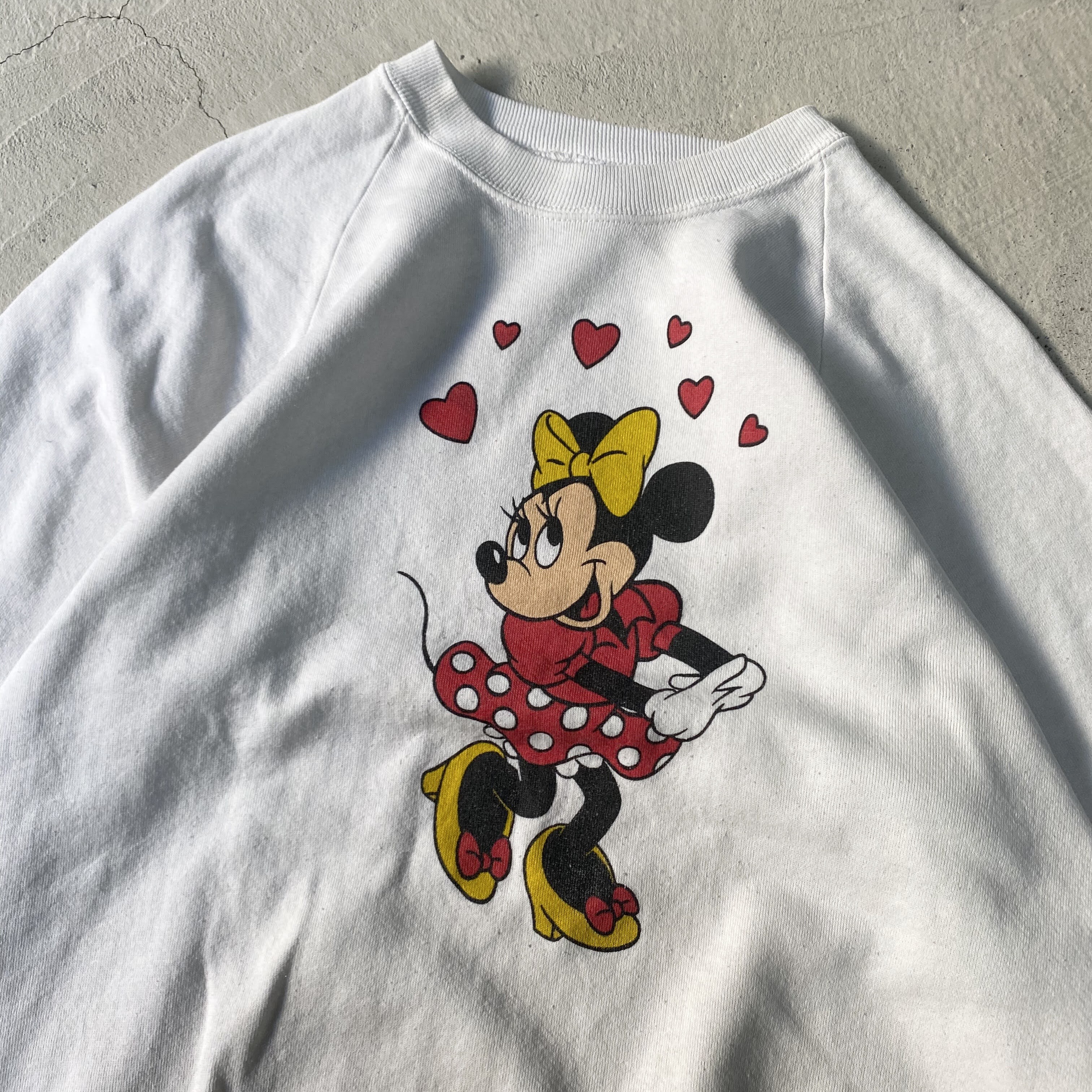 80年代 Disney ディズニー Minnie Mouse ミニーマウス ラグラン キャラクタースウェット プリントスウェット トレーナー ヴィンテージ ホワイト 白 メンズl レディース 古着 スウェット Sa15 Cave 古着屋 公式 古着通販サイト 初回割 1000off実施中