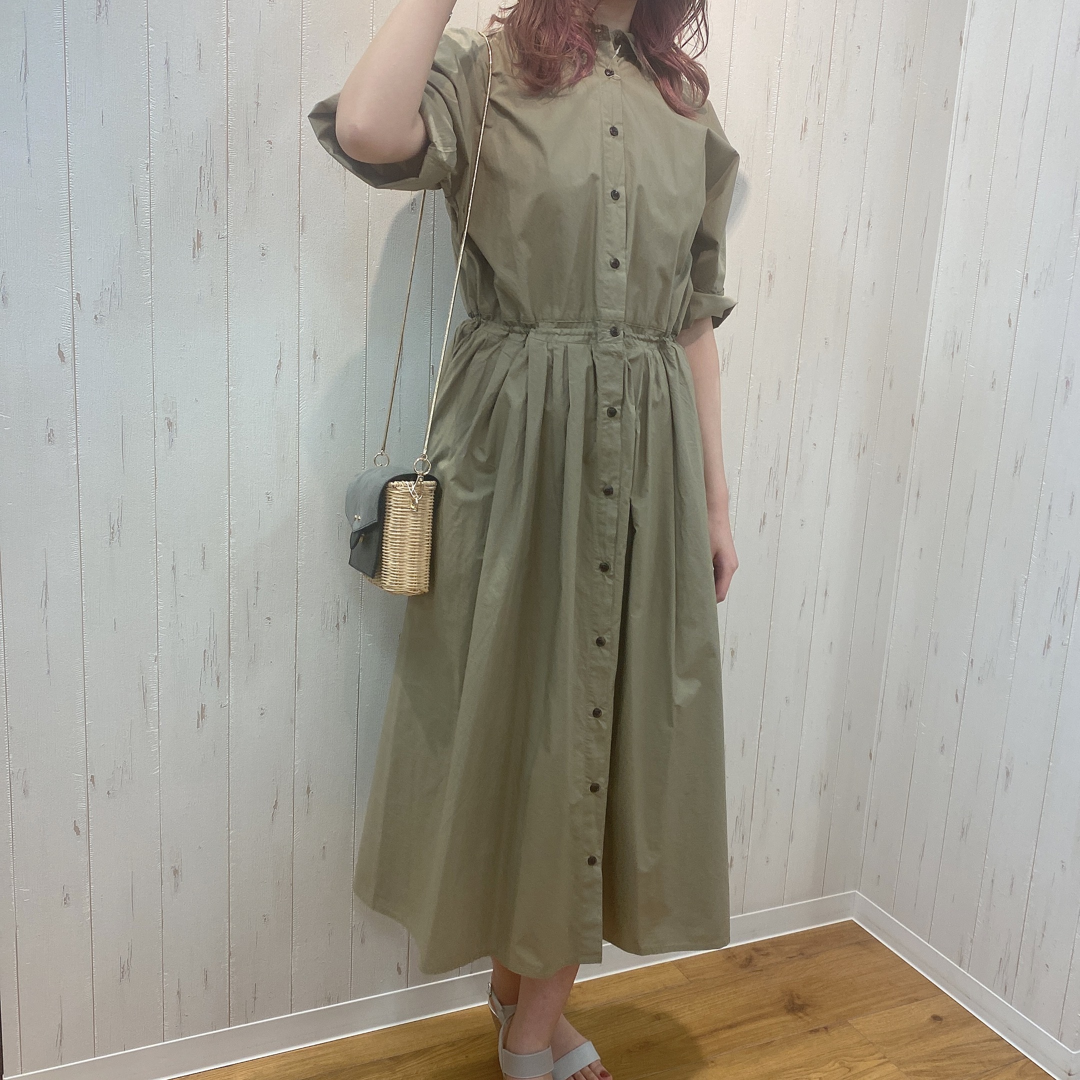 Hunch ウエストギャザーシャツワンピース Whispermusee