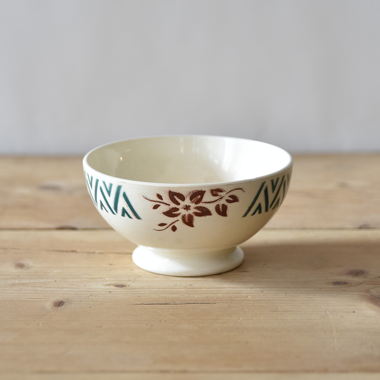 大阪北摂箕面市アンティーク ヴィンテージ家具と雑貨 食器 オブジェ アーコールの専門店 Banse Basic Interiors バンセ