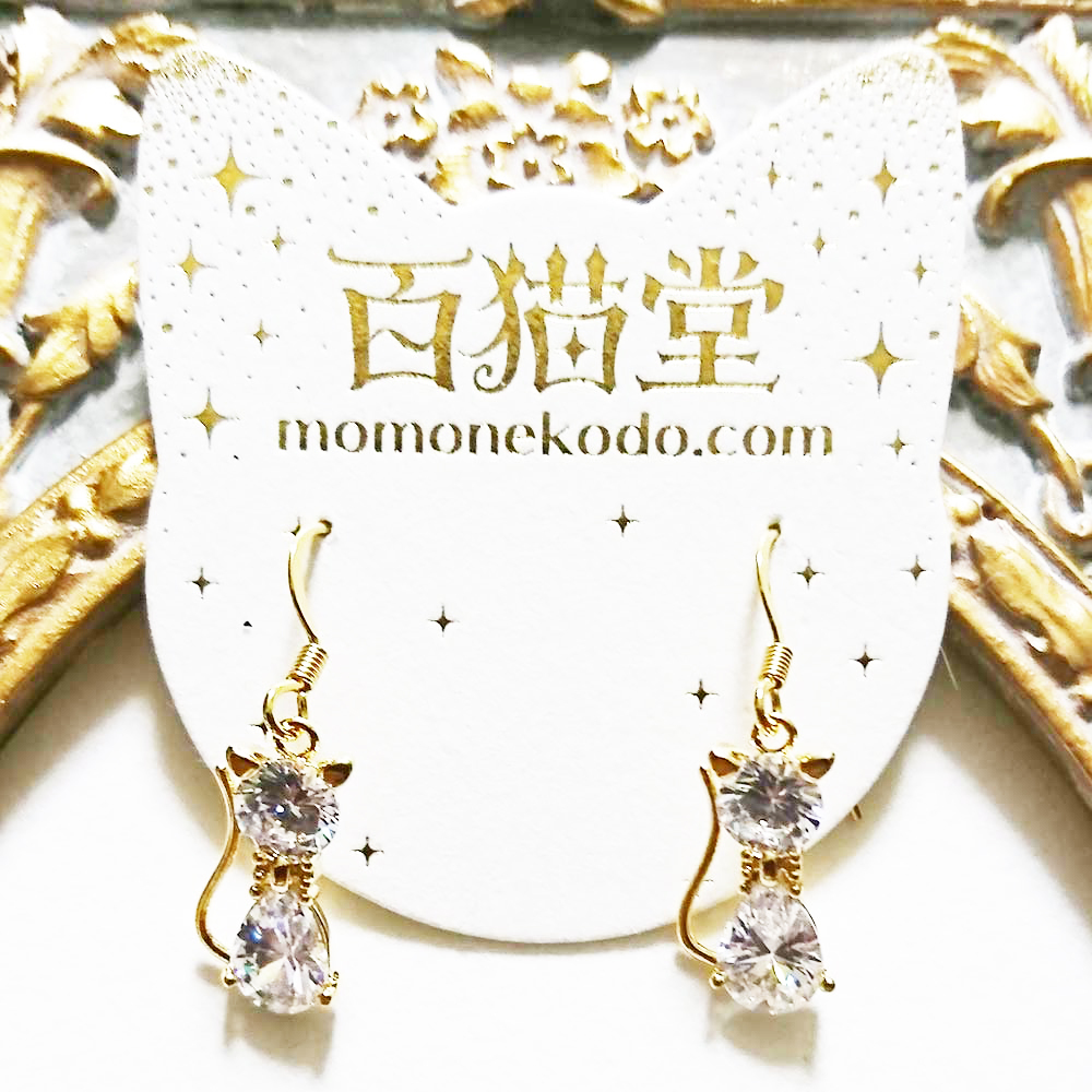 リボンをつけた猫のキュービックジルコニアのピアス イヤリング 即納 百猫堂 Momonekodo