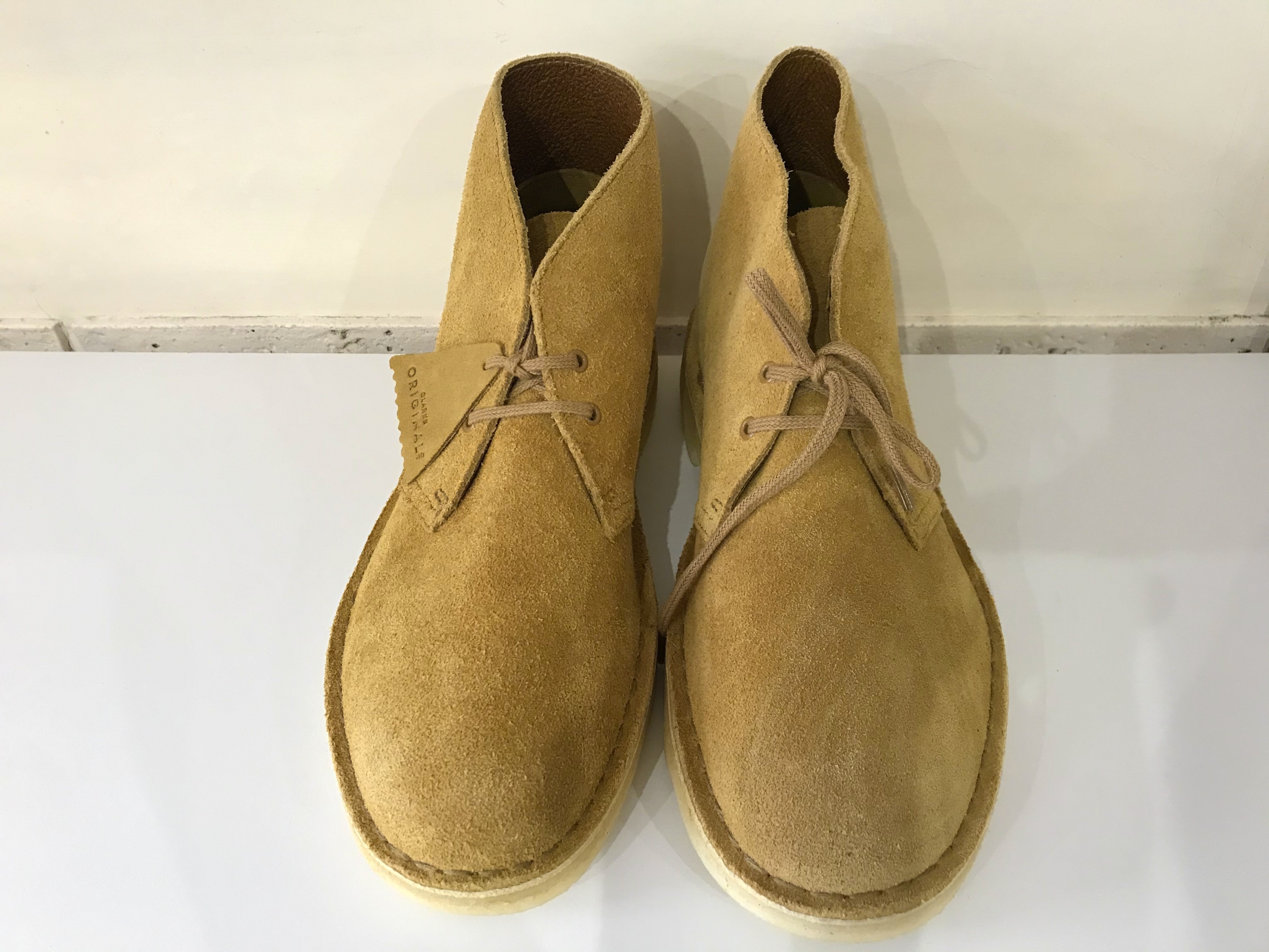 clarks desert boot oak nubuck