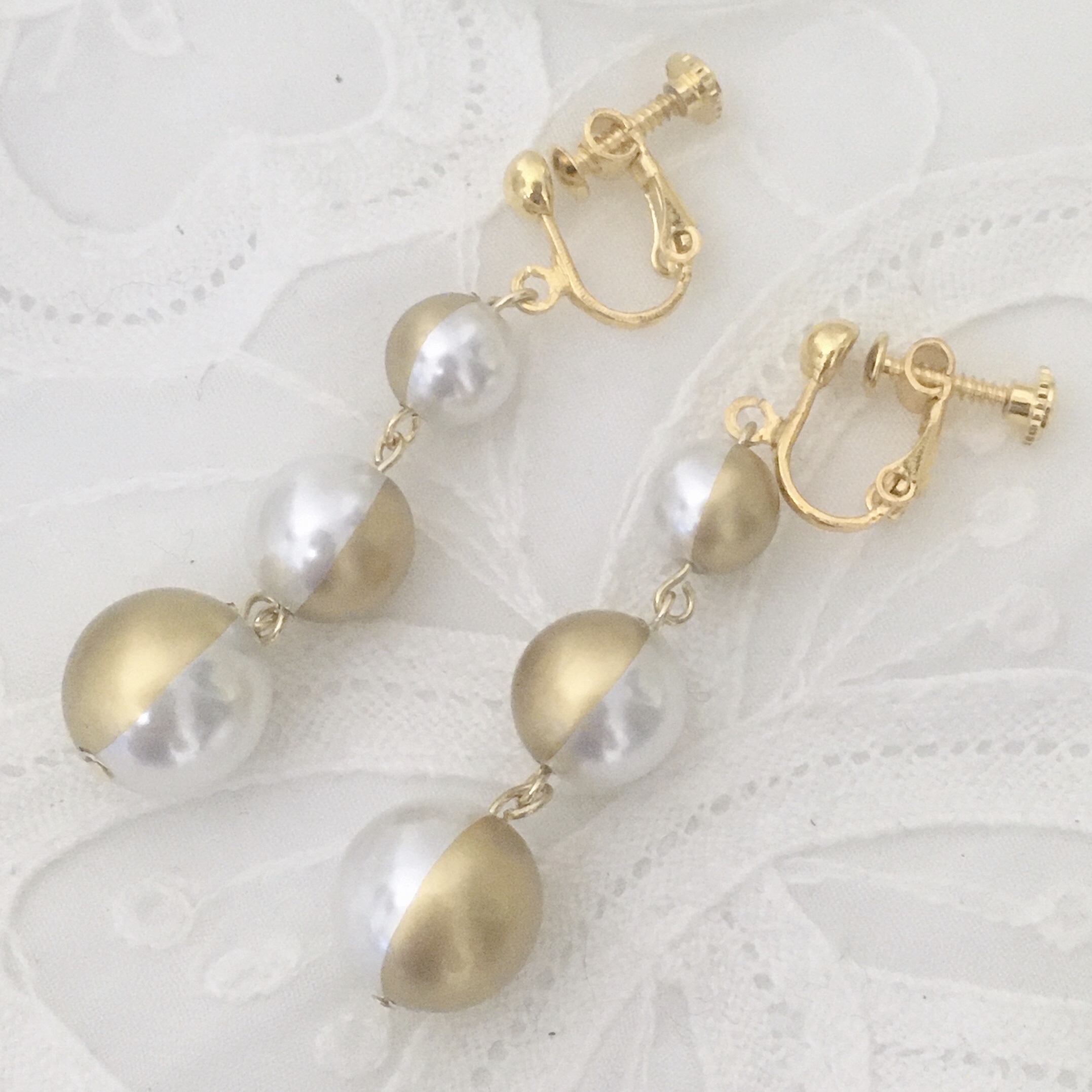 ツートンパール３連イヤリング Earring Club 芦屋 イヤリングクラブ芦屋