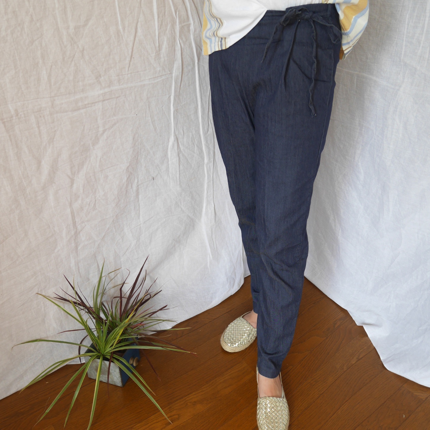 送料無料 即納 ウエストリボン カジュアルパンツ インディゴ プチプラ 大人カジュアル 大人かわいい 通勤コーデ オフィスカジュアル 韓国ファッション通販 N S Box Select Shop