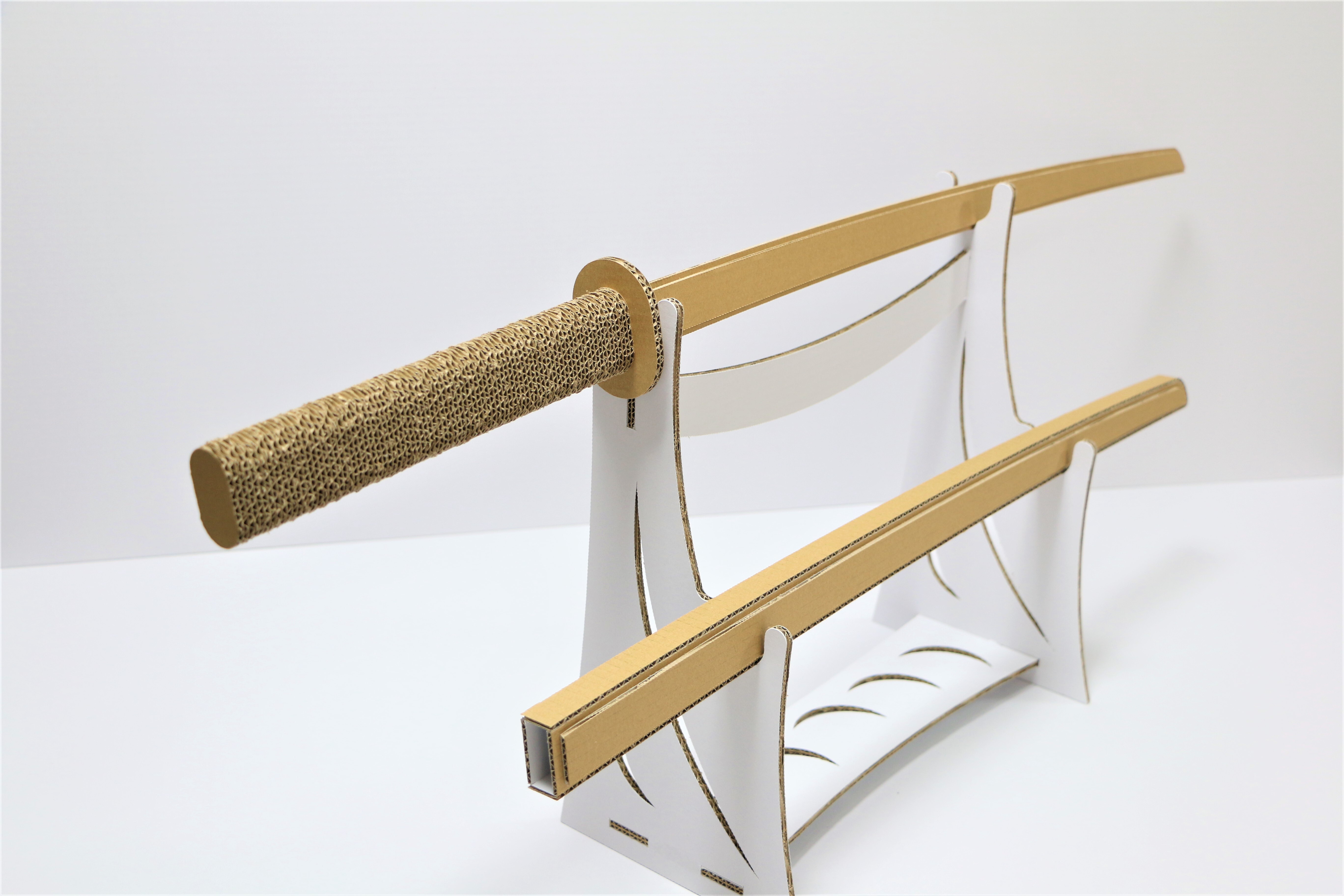 ｃｂダンボール日本刀 刀掛けセット かっこいいインテリア 歴史好きにピッタリ Cbクリエイト