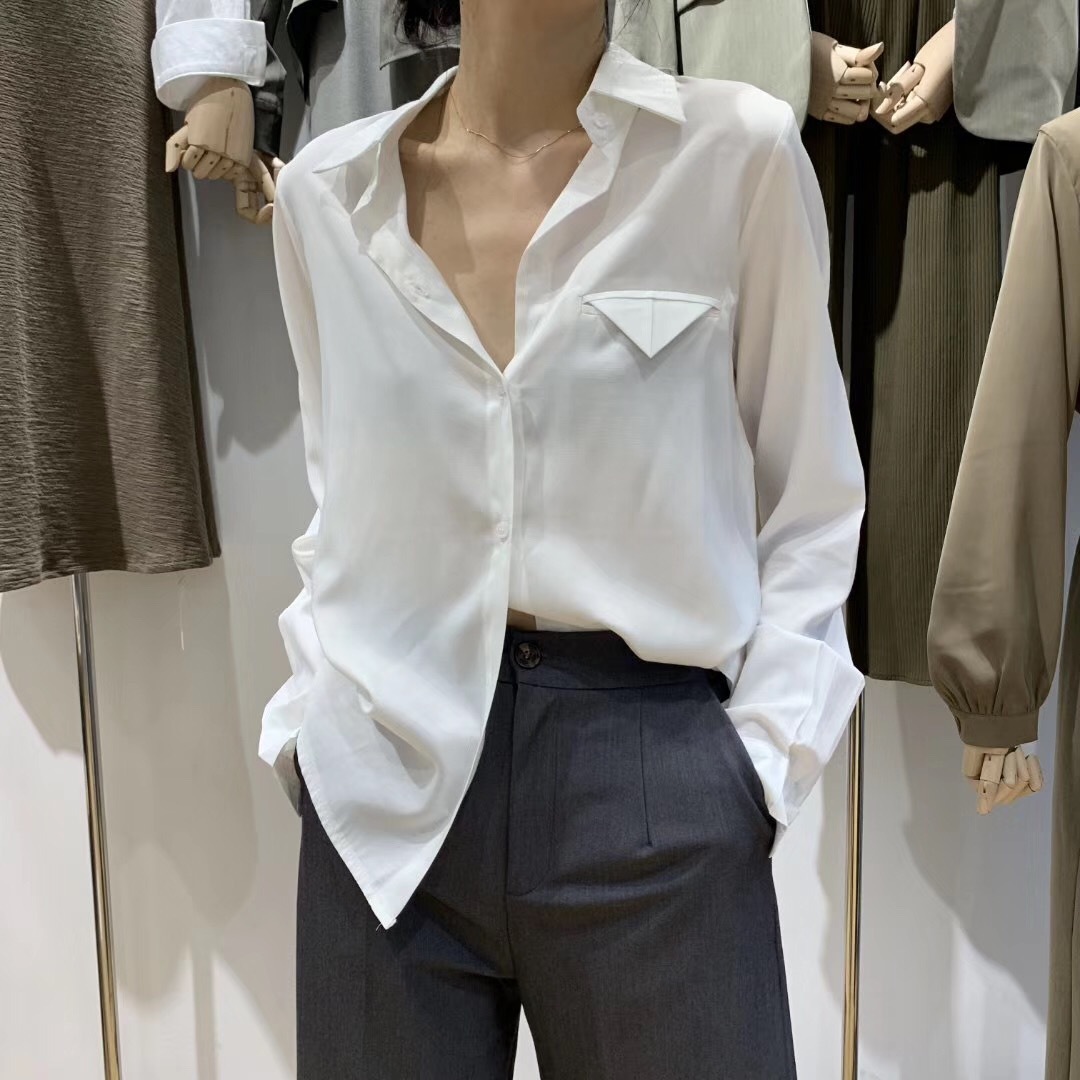 シャツ レディース トップス ブラウス コットン きれいめ シンプル こなれ感 長袖 韓国 春 秋 Vネック 白シャツ 大人 かっこいい シャツ ブラウス コーデ オフィス 通勤 スタイル 10代 代 30代 40代 50代 カラバリ 無地 開襟 長袖 ホワイト