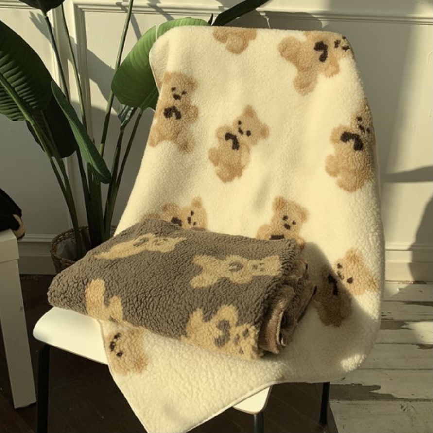 Bear Blanket 70 100 3colors ベア ブランケット テディーベア 膝掛け 毛布 布団 韓国雑貨 Tokki Maeul トッキマウル 韓国雑貨通販サイト