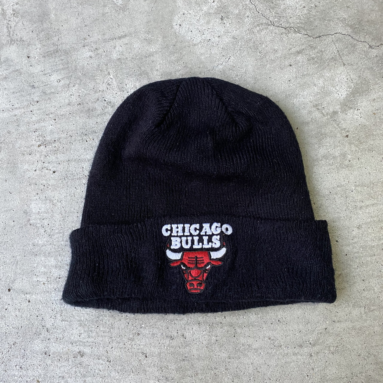 Adidas アディダス Nba Chicago Bulls シカゴブルズ ロゴ 刺繍 ニットキャップ メンズ レディース 古着 ブラック 黒 ビーニー ニット帽 帽子 Cave 古着屋 公式 古着通販サイト