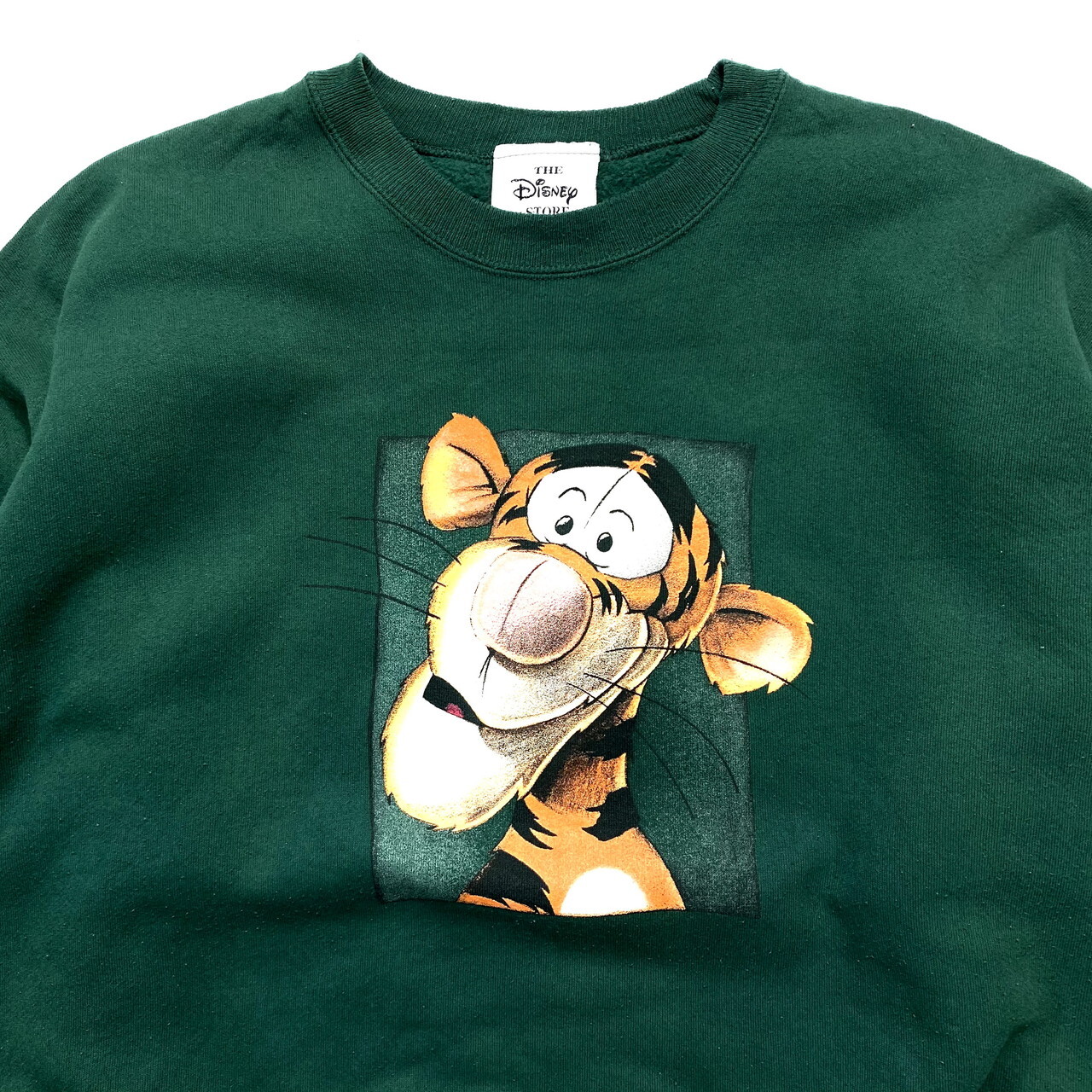 90年代 Usa製 ディズニー くまのプーさん ティガー スウェットシャツ Xl メンズ レディース 古着 90s ビンテージ ヴィンテージ The Disney Store キャラクター トレーナー グリーン スウェット Al Cave 古着屋 公式 古着通販サイト