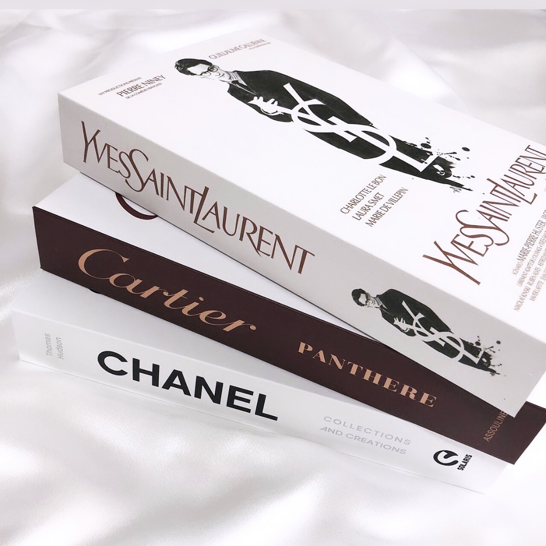 即納あり Openできるブランドブック イミテーションブック ダミーブック フェイクブック Imitation Book１ Charm Avenir