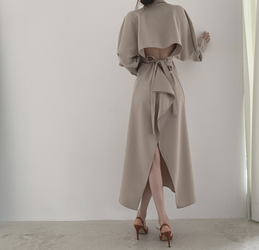 背中ちらりのバックスリットワンピース 773 Lurila