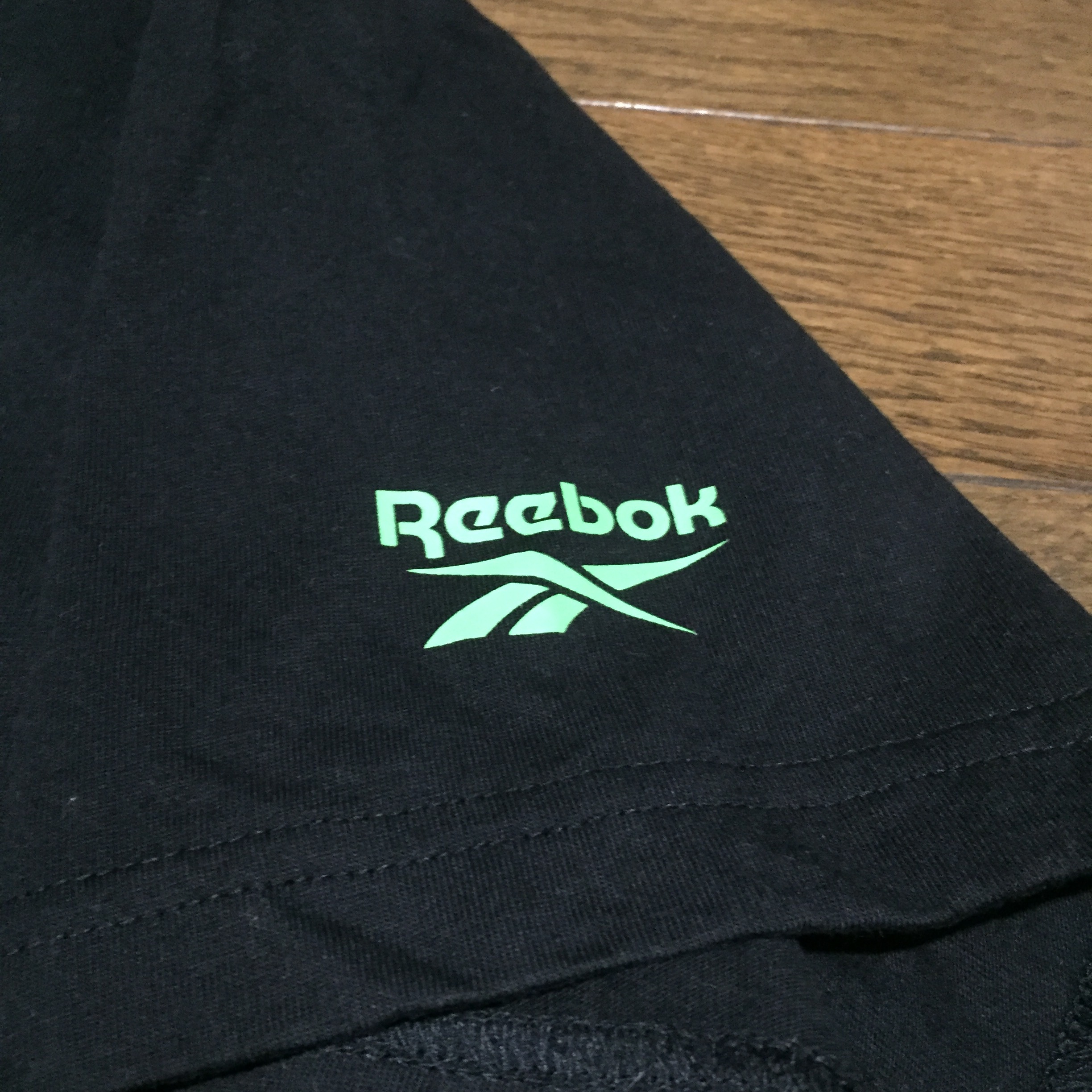 Reebok エイリアンスタンパーtシャツ 7010grindclothing