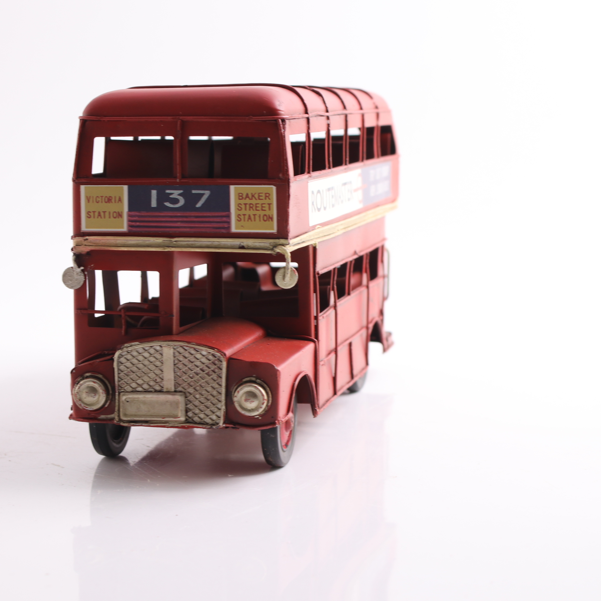 ブリキのおもちゃ オブジェ 置物 インテリア 雑貨 ノスタルジック London Bus ロンドンバス お洒落 おしゃれ ディスプレイ プレゼント 飾り物 雑貨屋リエット