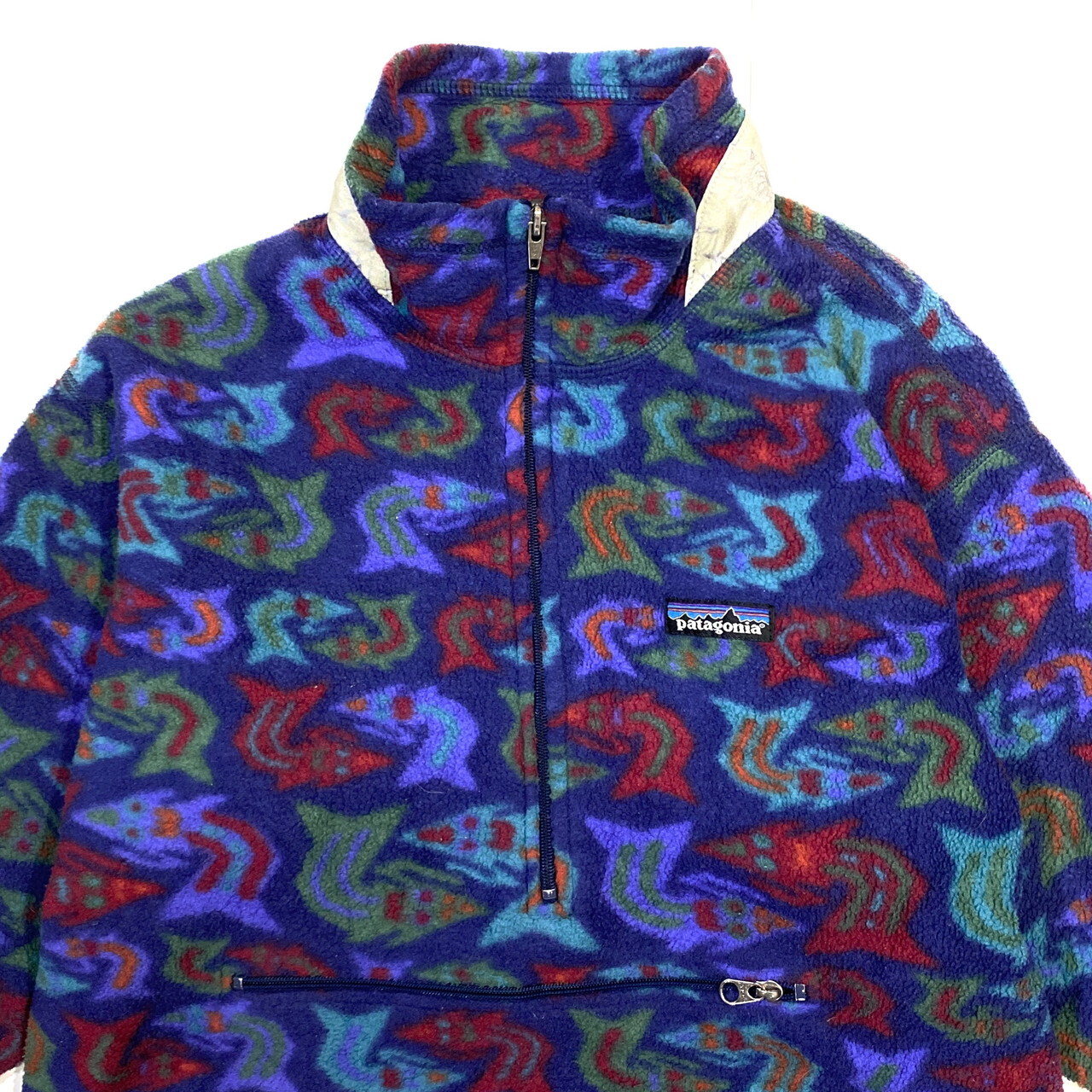 キッズ 90年代 90s Patagonia パタゴニア 総柄 魚柄 フリースプルオーバー フリースジャケット ヴィンテージ ビンテージ キッズ8 古着 アウトドアジャケット Al Cave 古着屋 公式 古着通販サイト