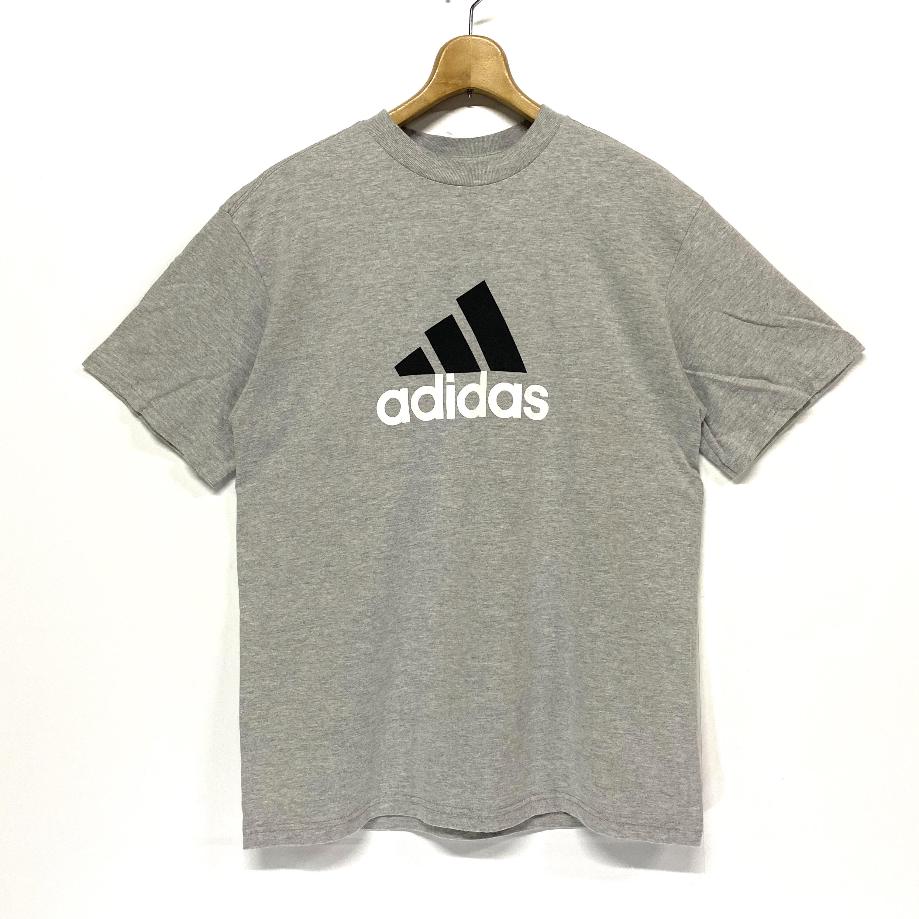 Adidas アディダス フロントロゴtシャツ プリントtシャツ メンズs 古着 Tシャツ Cave 古着屋 公式 古着通販サイト