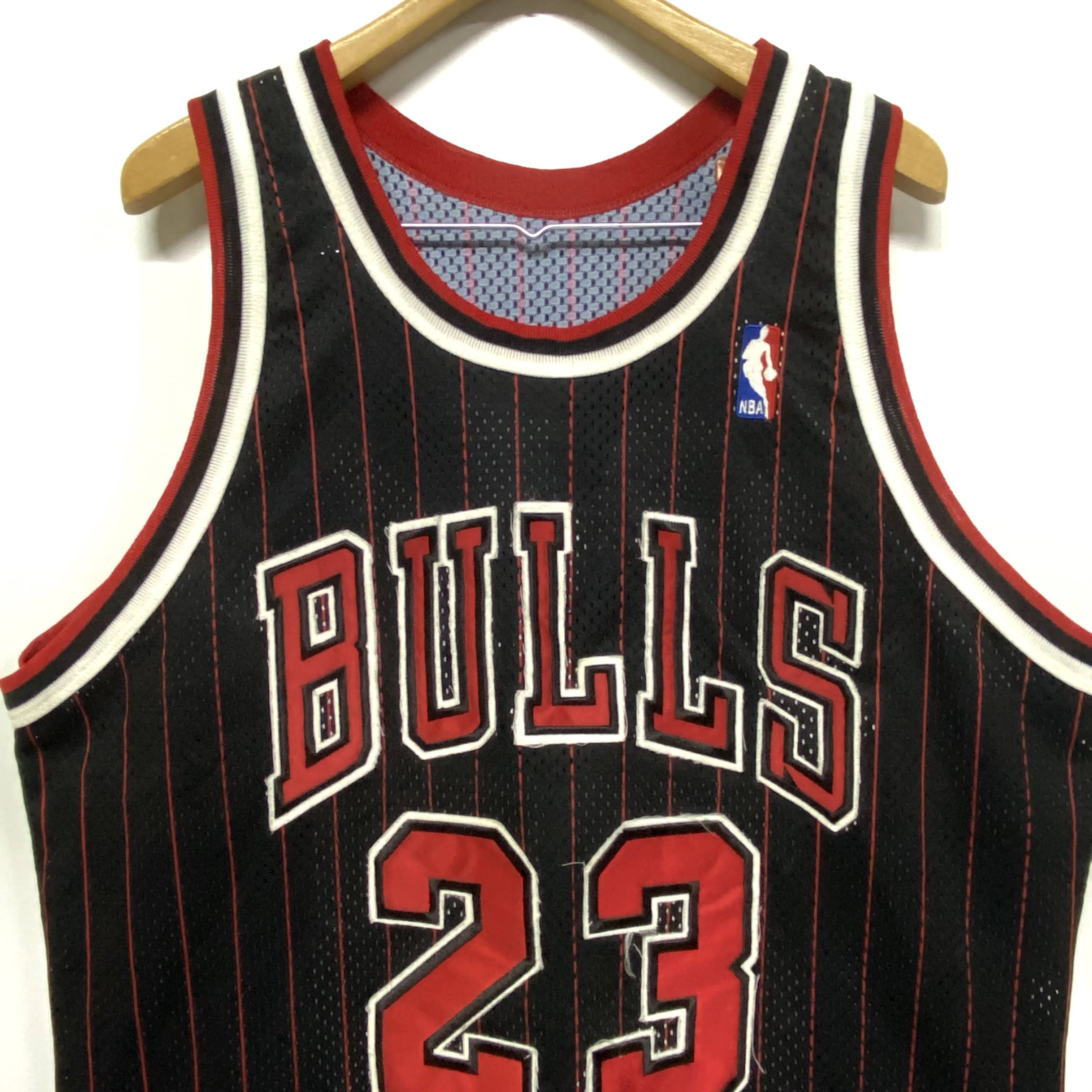 90年代 Usa製 チャンピオン Champion Nba Chicago Bulls シカゴブルズ Michael Jordan マイケルジョーダン ゲームシャツ レプリカユニフォーム ゲームシャツ レプリカユニフォーム 古着 ゲームシャツ Cave 古着屋 公式 古着通販サイト