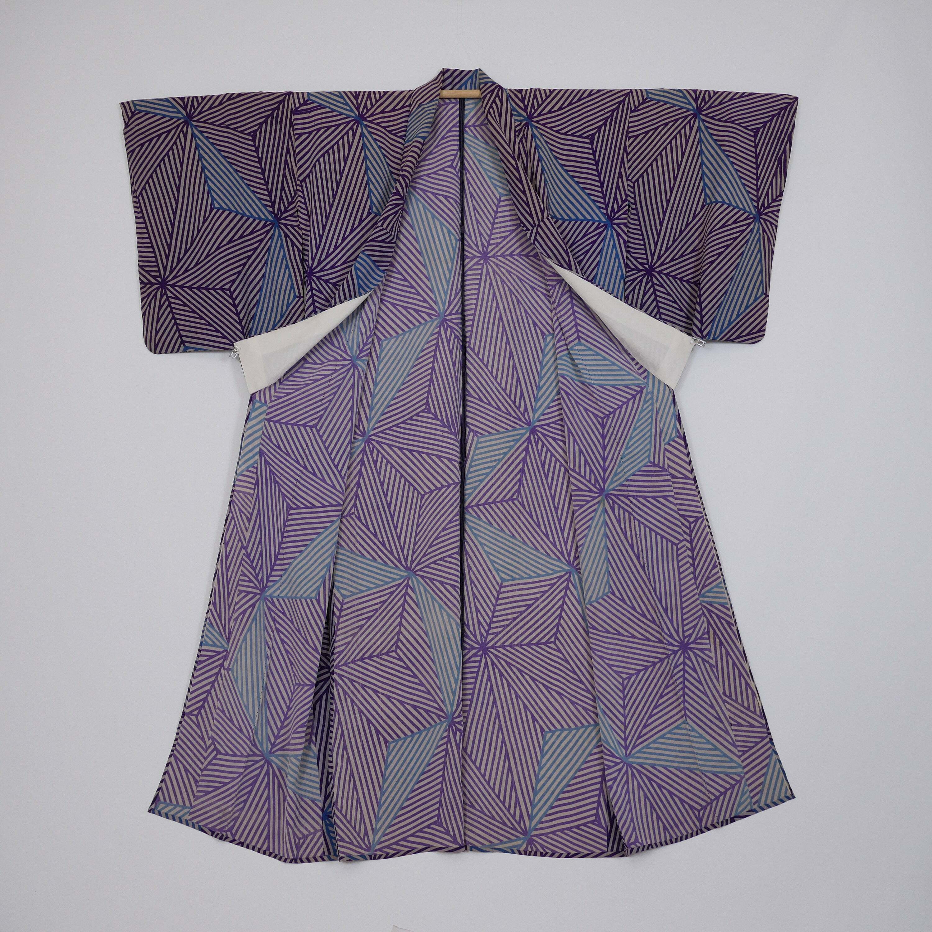 ヴィンテージ 麻の葉模様 単衣着物 Vintage Silk Hitoe Kimono Without Lining With Asanoha Hemp Pattern In Purple And Blue Lines Tokyo Wonder Store