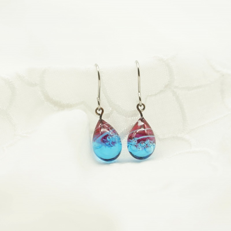 しずくピアス イヤリング ピンク ターコイズ 琉球ガラス工房 雫 やちむんと琉球ガラスなどのうちなーむんのお店 うぃーりきさん