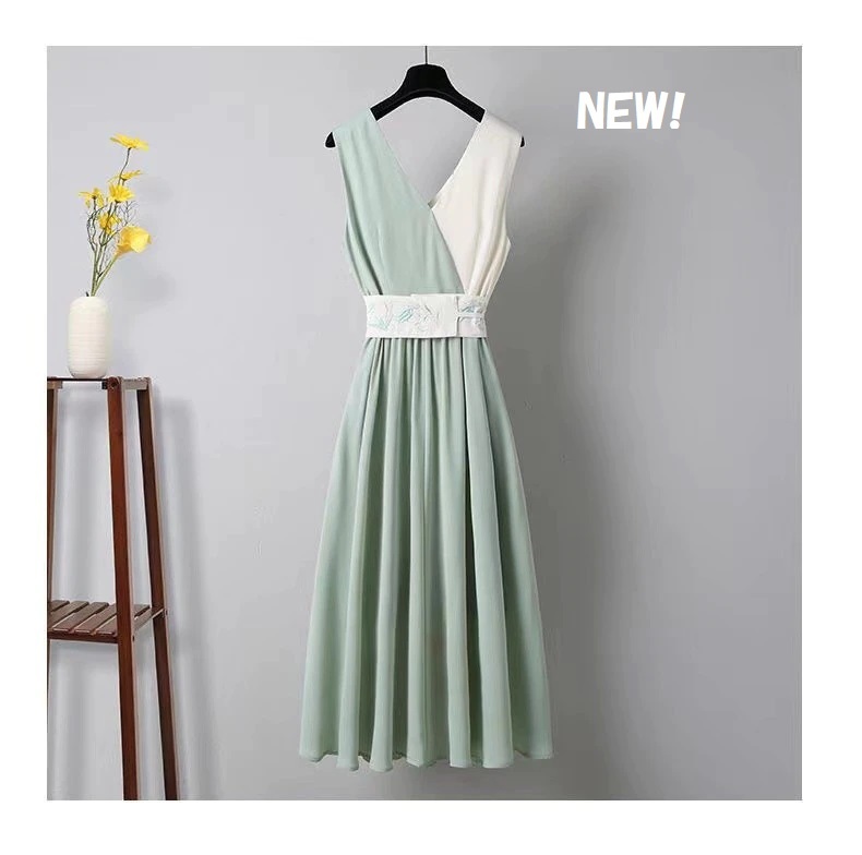 チャイナ刺繍シフォンワンピース Dolly Clock