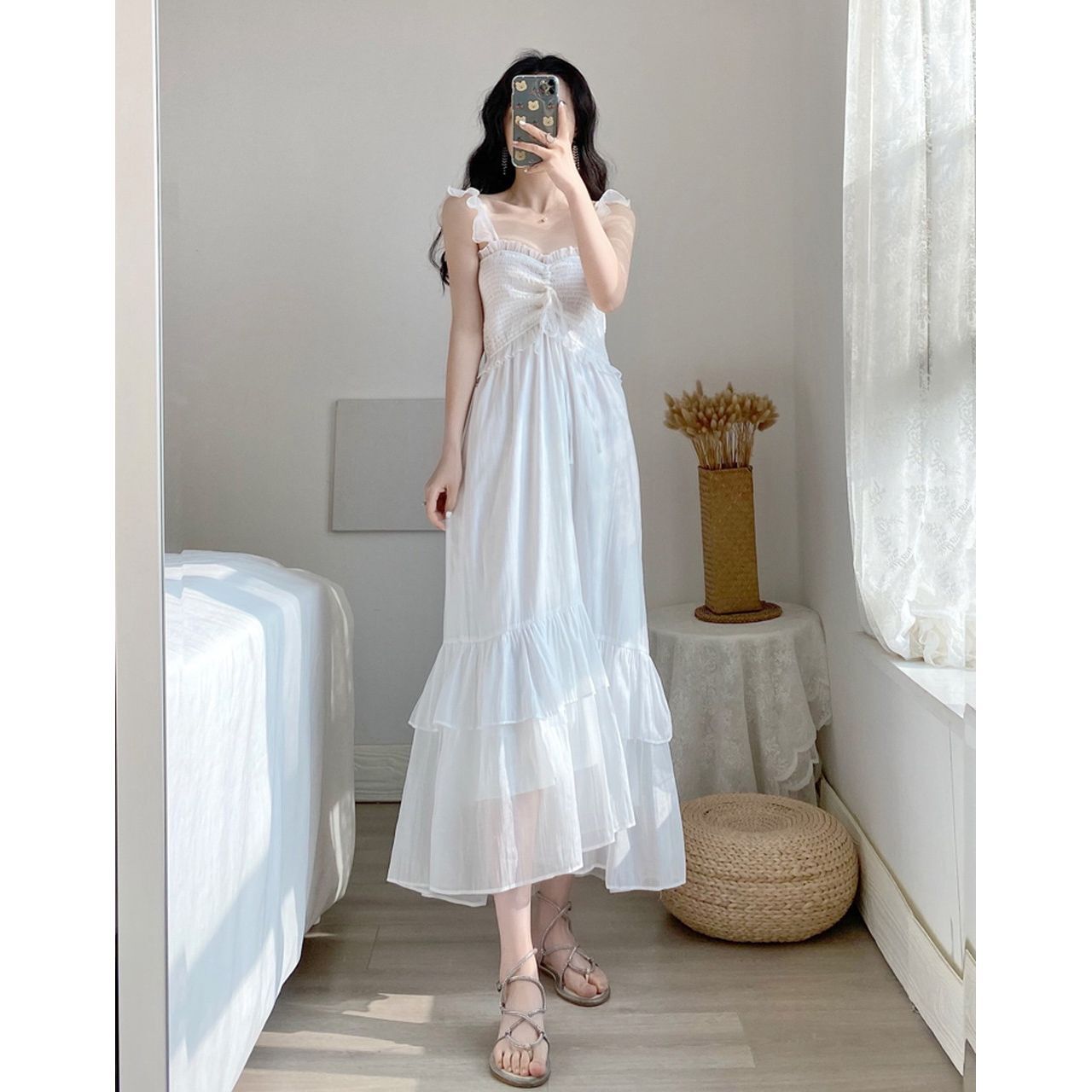 春夏 ドレス ロングドレス ワンピース ビーチワンピース 白ドレス シフォン 透け感 ガーリー フェミニン 街角のカフェテラス