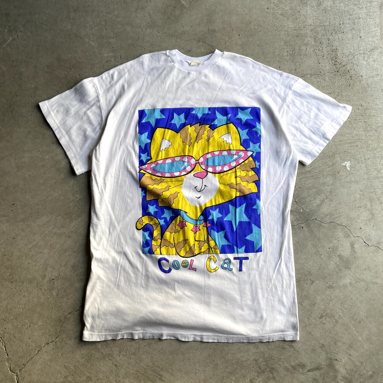 ビッグサイズ 90年代 Usa製 Cool Cat ネコ アニマルデザイン ロング丈 プリントtシャツ ワンピース メンズ2xl相当 レディース 古着 90s ビンテージ ヴィンテージ 動物 猫 ホワイト 白 大きいサイズ Tシャツ Cave 古着屋 公式 古着通販サイト