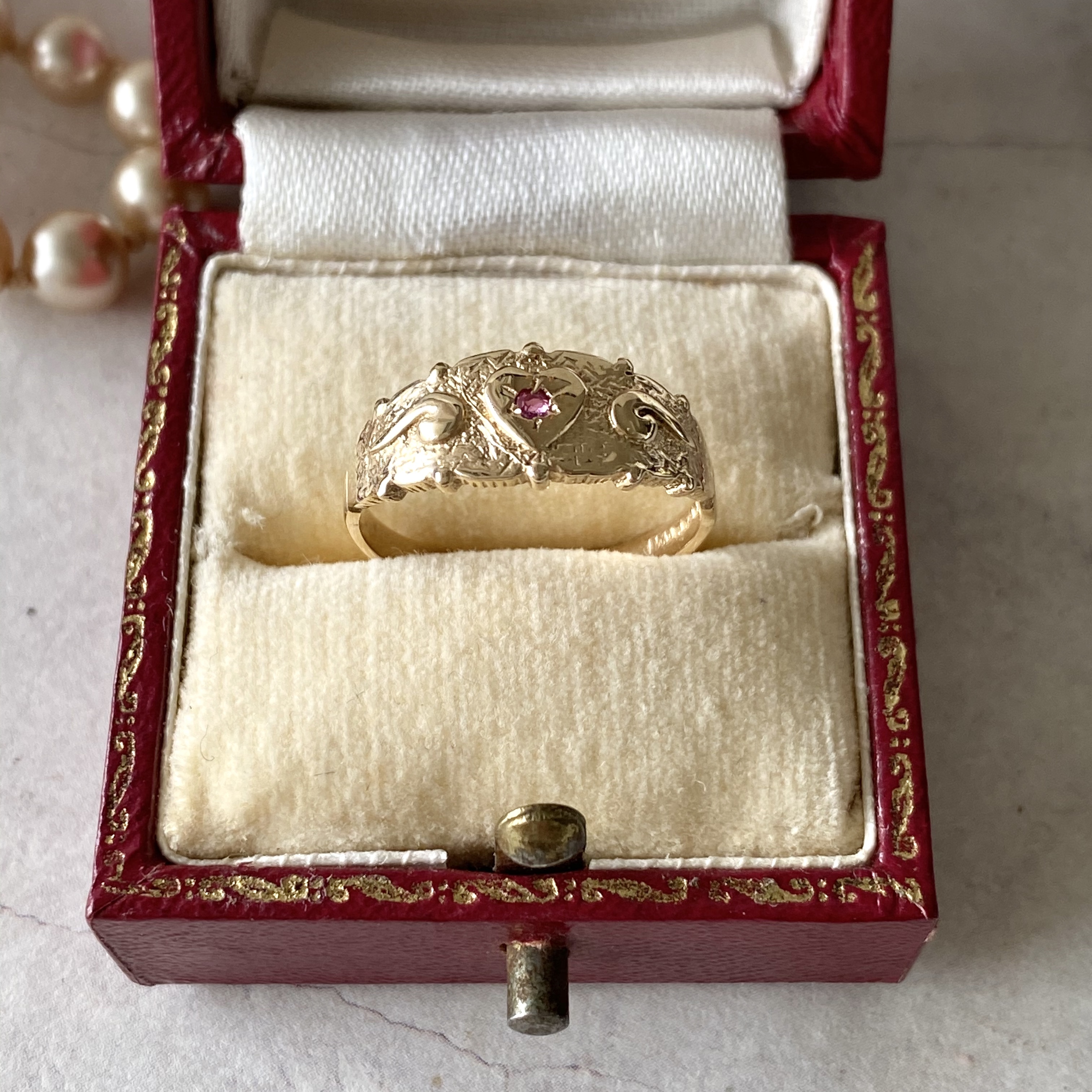 ヴィンテージ 19年 ルビーの9金リング イギリス Mico宝飾店 By Sweet Compass