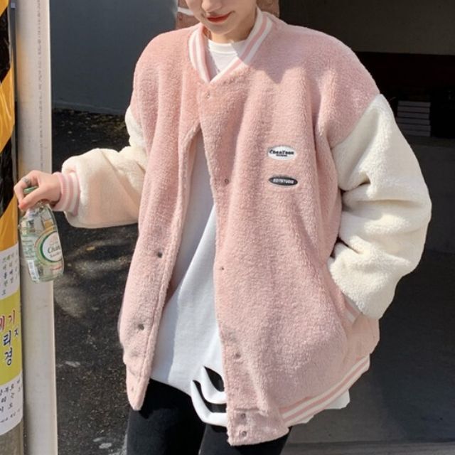 スタジャン ボアジャケット フェイクラムウール ルーズ 韓国ファッション レディース ジャケット アウター ボア キルティング 暖かい ゆったり カジュアル ストリート系 Imitation Lambswool Loose Uniform Jacket Dtc Value Rave Notice バリュー