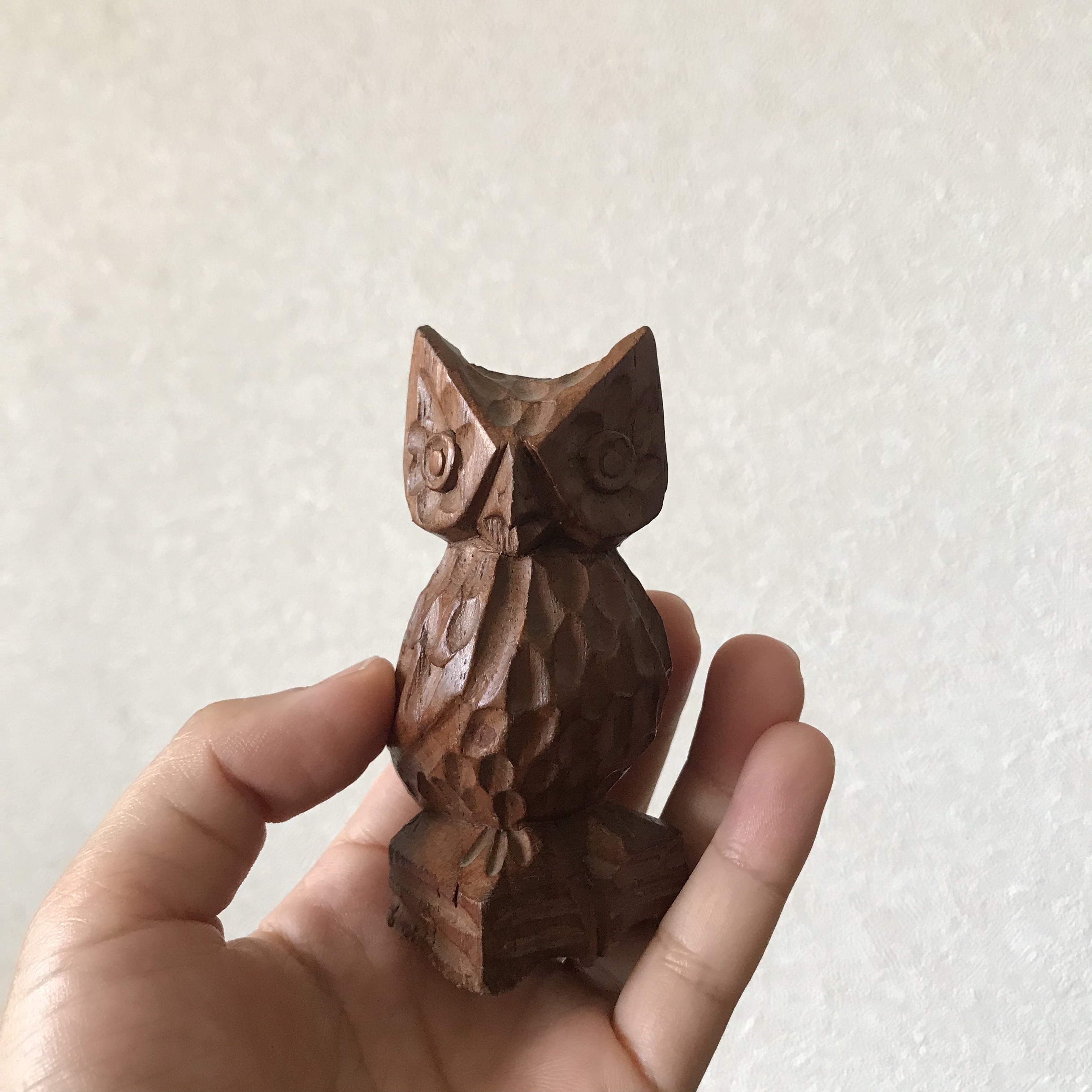 木彫りのふくろう Tsuitachi Craft Brocante