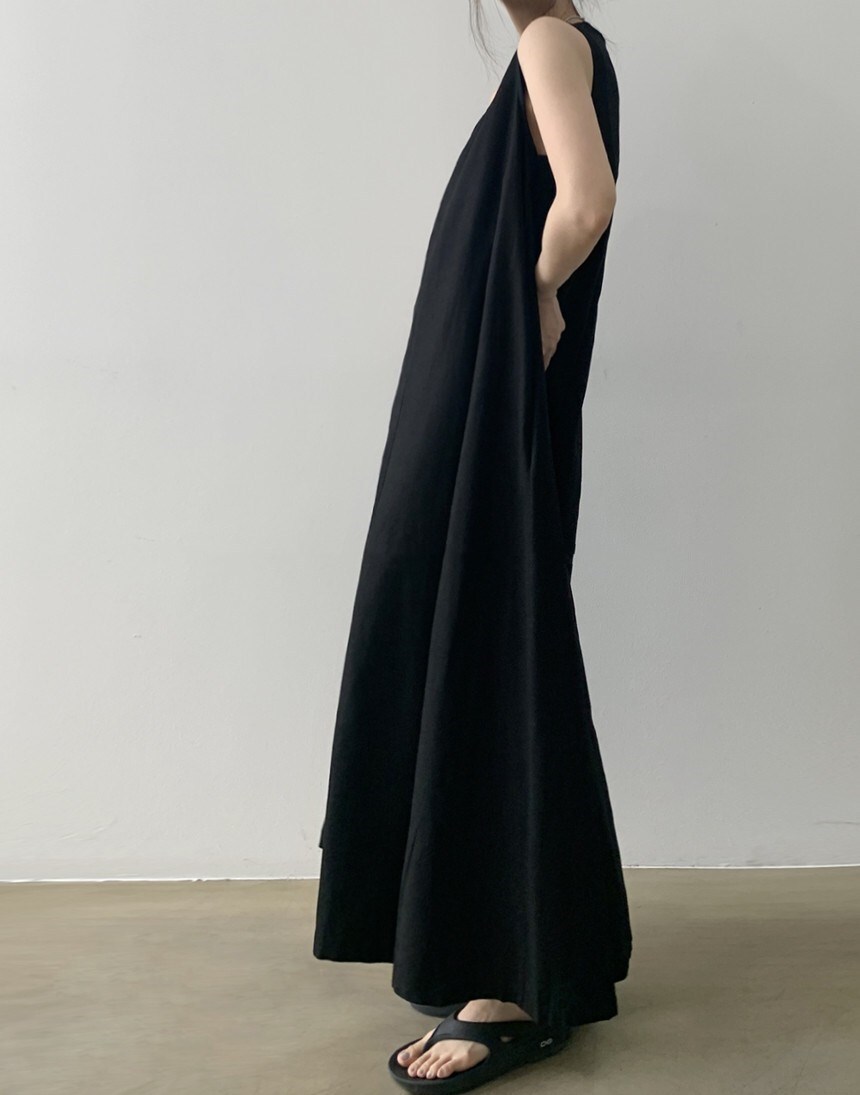 ロングワンピース レディース 春夏 秋冬 春 夏 秋 冬 白 黒 ノースリーブワンピース ゆったり ノースリーブ Aラインワンピース Aライン マキシ ワンピース 無地 楽チン ホワイト ブラック オフィスカジュアル きれいめ Ol 10代 代 30代 C Oss0026 Reirse レイルセ 代