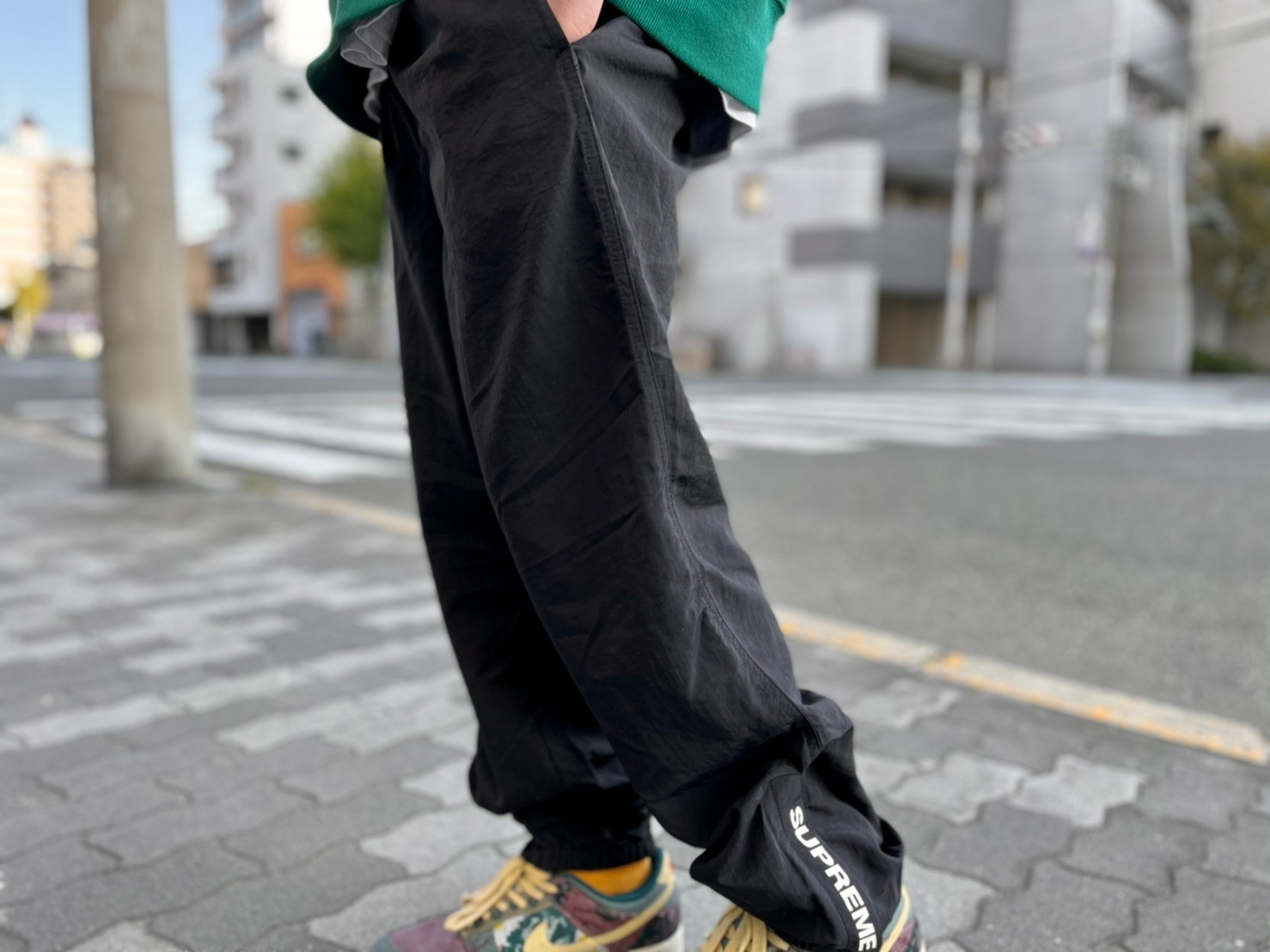 supreme warm up pant