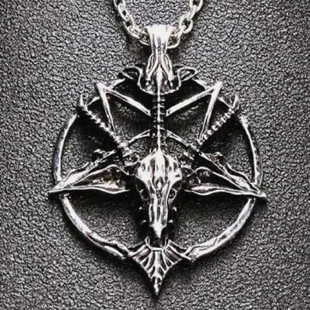 山羊 悪魔 キリスト教 山羊の頭を持つ悪魔 バフォメットデザイン デビル 逆五芒星 メンズ ペンダント ネックレス シルバー 冥界の邪神バフォメット ペンタグラム スターリングシルバー ペンダントトップ Aio Online Store