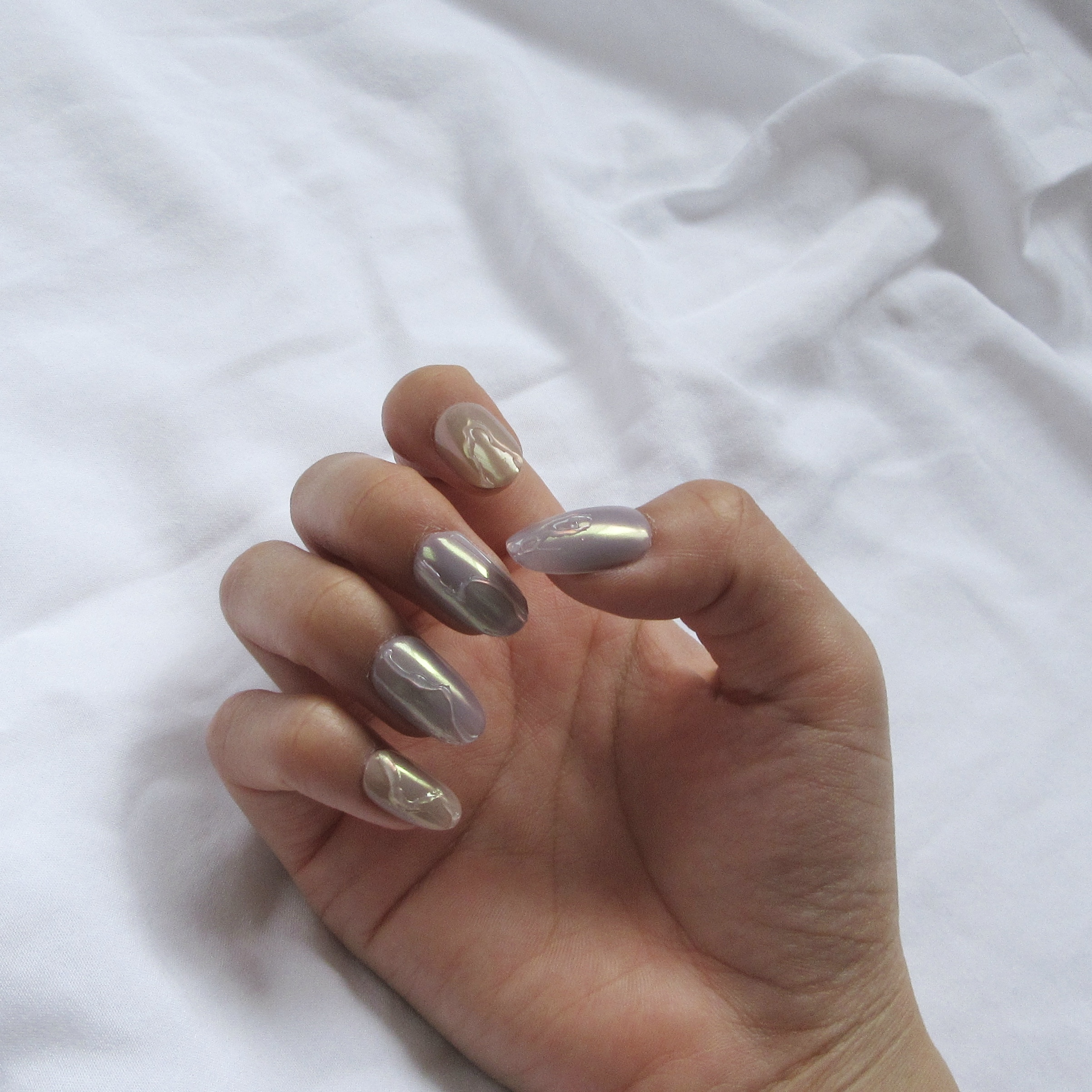 ニュアンスネイルチップ 夏 オーロラ パープル 紫 ベージュ 個性派 クリア ぷっくり 前撮り Aurora Veil Clear Art Nail 45 Nailchip Meg