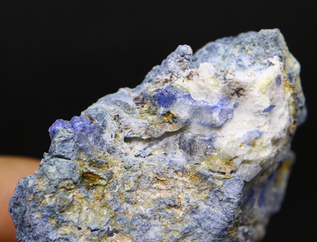 ベニトアイト 原石 ベニト石 カリフォルニア産 39,6g BN031 | American Minerals + Gemmy You