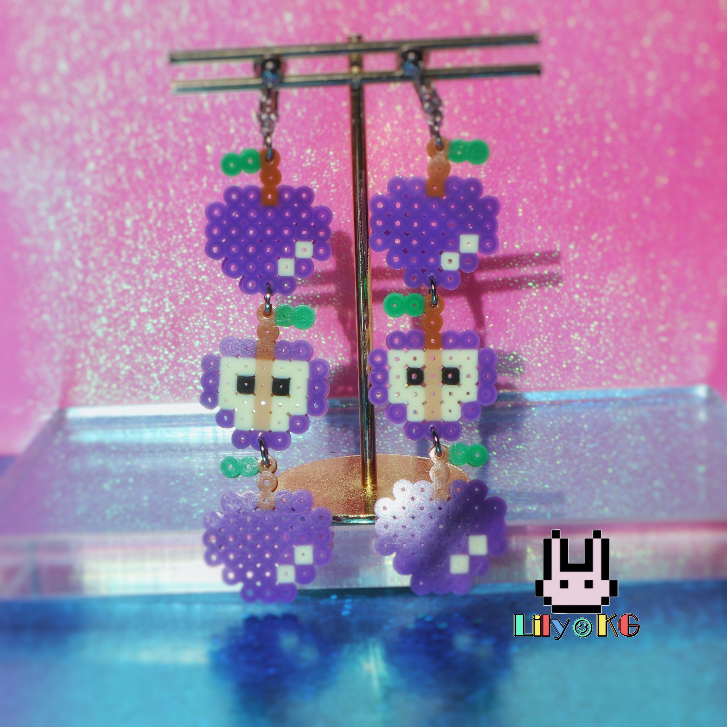 りんご3個分 イヤリング ドット絵 アイロンビーズアクセサリー Lily Kg