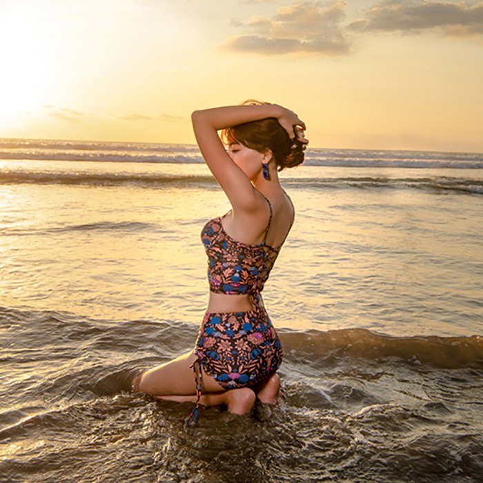 水着 コルセットビスチェ水着 韓国 ハイウエスト ビキニスプリット 水着 夏 チェストパッド付き Ledy Go Round