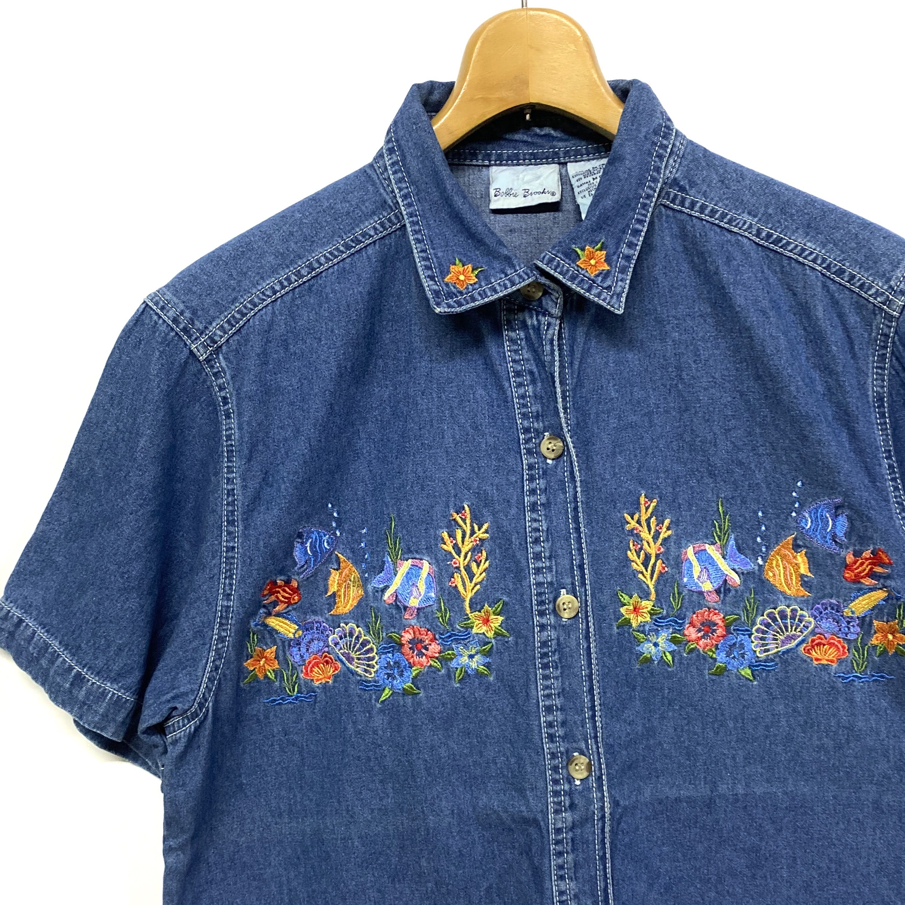 Bollie Brooks 熱帯魚 刺繍 半袖デニムシャツ レディースm 古着 半袖シャツ Cave 古着屋 公式 古着通販サイト Bollie Brooks 熱帯魚 刺繍 半袖デニムシャツ レディースm 古着 半袖シャツ Cave 古着屋 公式 古着通販サイト