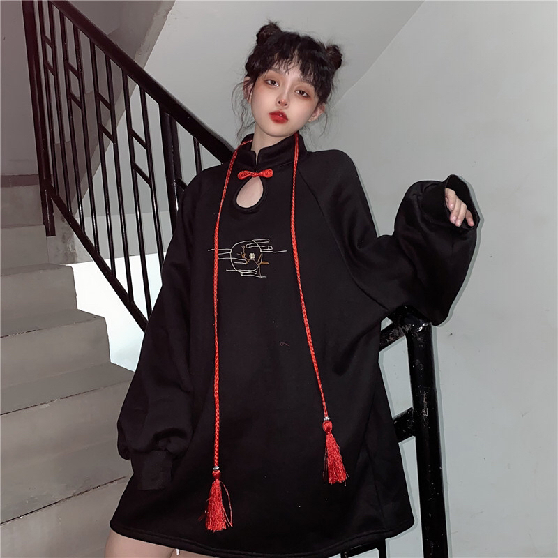 チャイナ刺繍フリースワンピース Dolly Clock