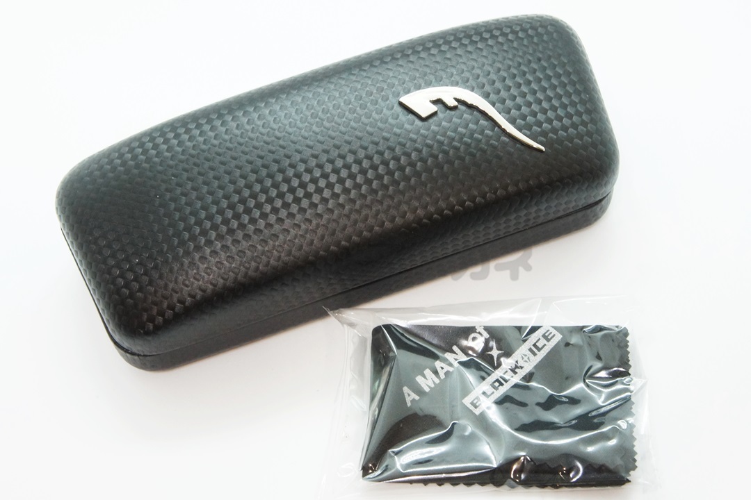 正規取扱 ウルトラセブンメガネ公式コラボ A Man Of Ultra Black Ice Us 704f C1 円谷プロ ウルトラマン 眼鏡 フレーム アイスラッガー コラボ 変身 ブルーライトカット 限定商品 ミナミメガネ