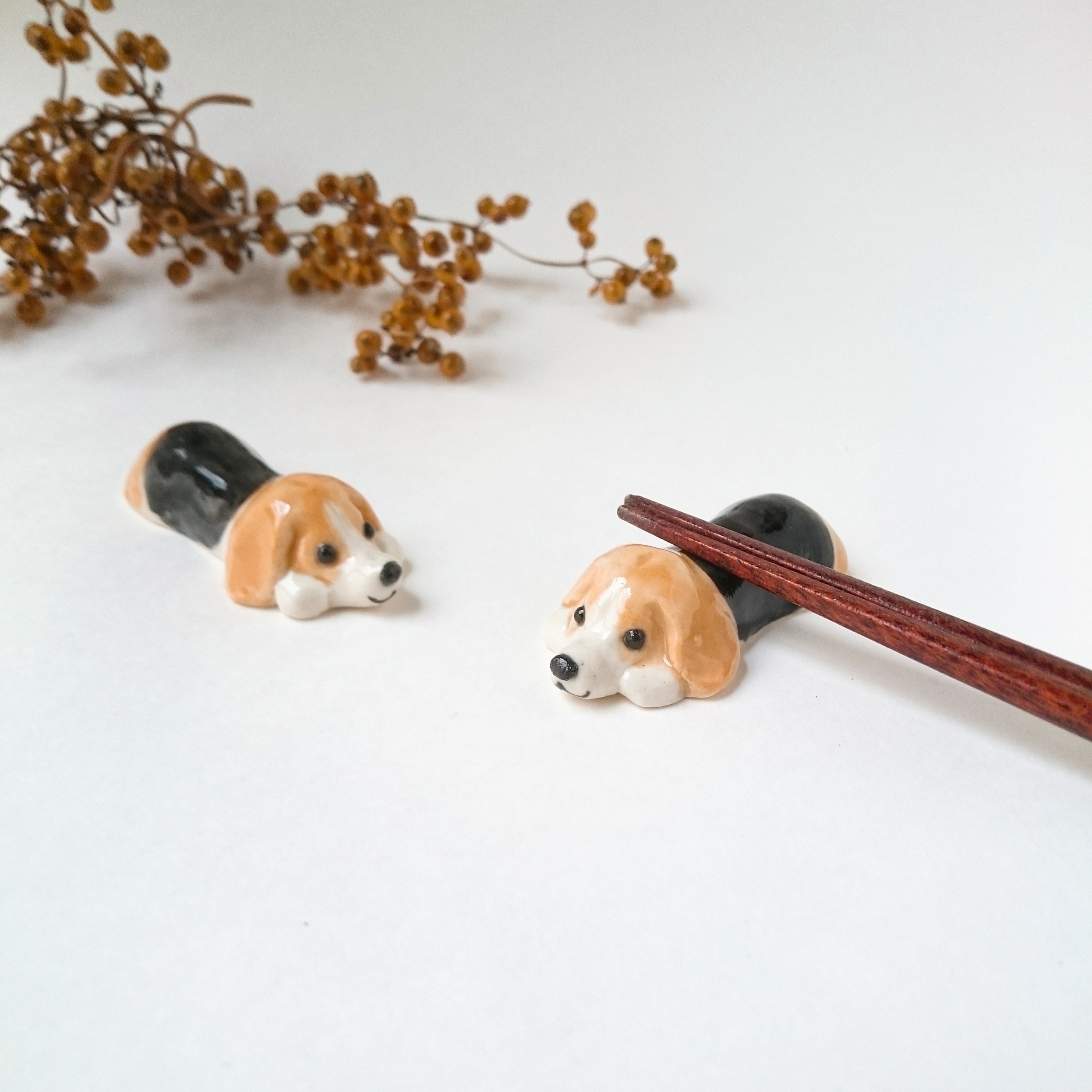ビーグル犬の箸置き 陶器のことり