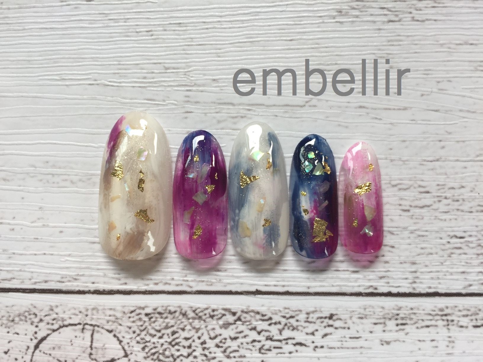 ニュアンスカラーのギャラクシーネイルチップ Embellir Nail ネイルチップ専門店