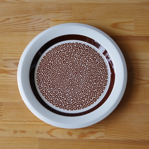 アラビア ファエンツァ 25cm ディナープレート 大皿 Arabia Faenza 1 ヴィンテージ 雑貨 レトロ ブラウン 花柄 北欧アンティーク食器 Flohmarkt フローマルクト