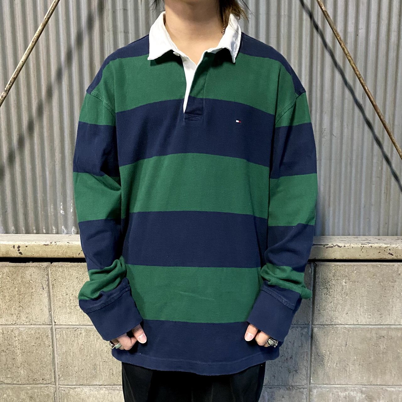 トミーヒルフィガー ボーダー柄 長袖 ラガーシャツ メンズxl 古着 Tommy Hilfiger ポロシャツ グリーン ネイビー 緑色 紺色 ポロシャツ ラガーシャツ Cave 古着屋 公式 古着通販サイト 8 31まで 夏物最大50 Off開催中 トミーヒルフィガー ボーダー柄 長袖 ラガーシャツ メンズxl 古着 Tommy Hilfiger ポロシャツ グリーン ネイビー 緑色 紺色 ポロシャツ ラガーシャツ Cave 古着屋 公式 古着通販サイト 8 31まで 夏物最大50 Off開催中