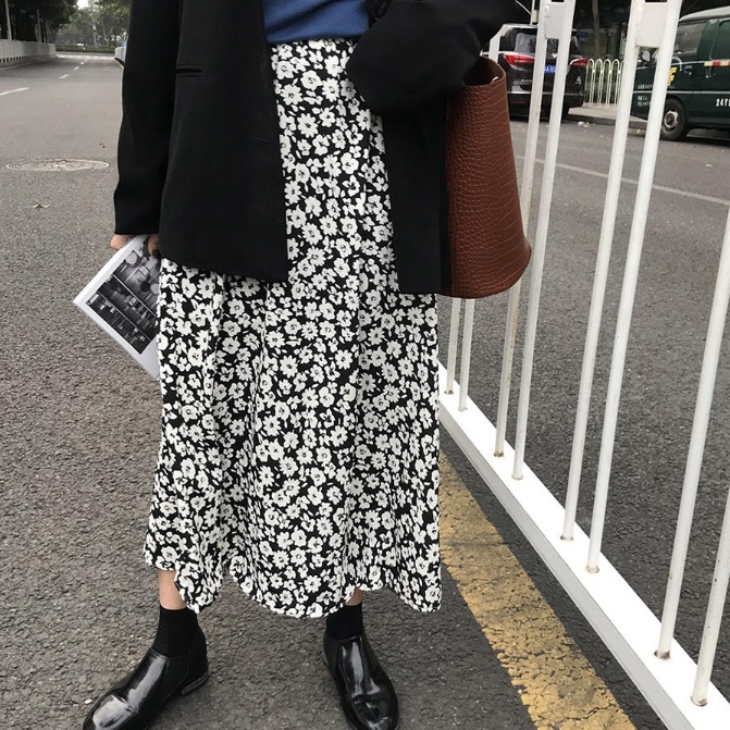 レトロ 花柄デザイン ロングスカート ブラック ワンカラー B2431 韓国レディースファッション通販 Bella ベラハート Select Import Shop