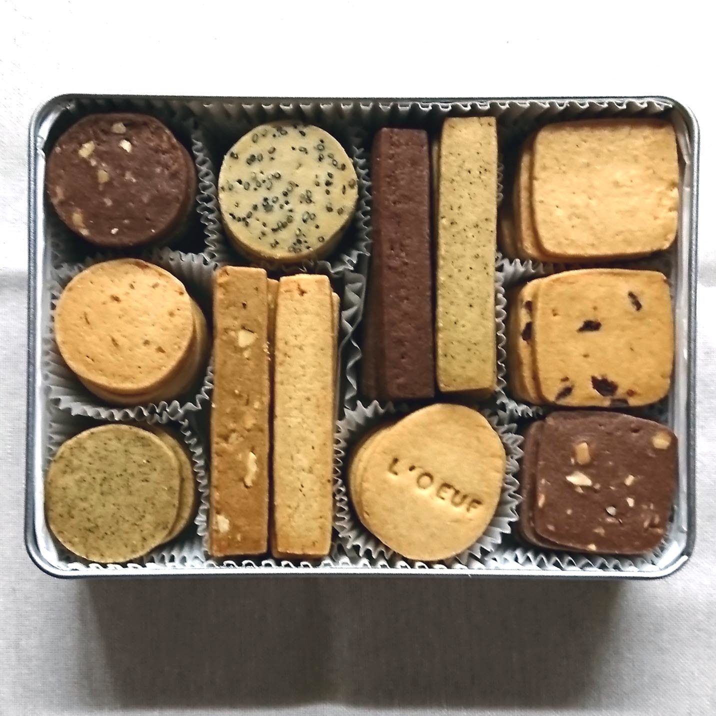 G 1 缶入りクッキー アンサンブル小 ７１枚入 シルバー缶 焼菓子工房うふ