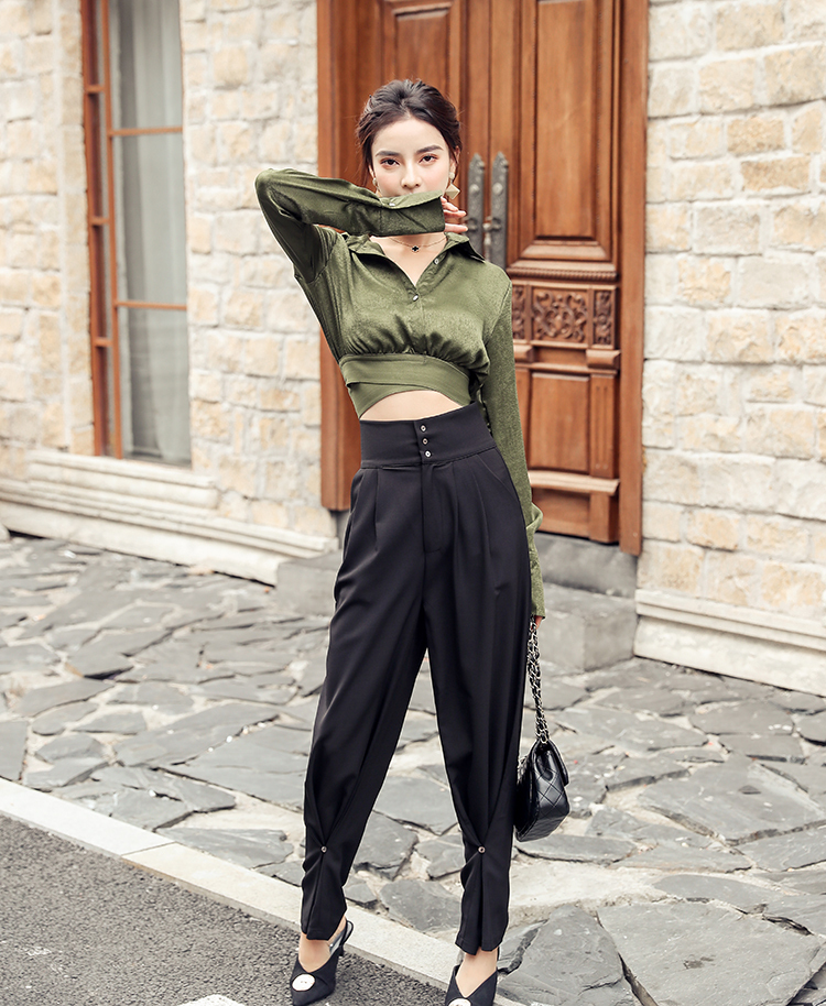 大人 ワイルド 光沢感 ブラウス シャツ レディース トップス ブラック アーミーグリーン ショート丈 無地 長袖 体型カバー スタイルアップ 脚長効果 Cute シンプル シック スリム カジュアル ゆるカジ へそ出し セクシー おしゃれ 男ウケ モテ デート服 韓国ファッション