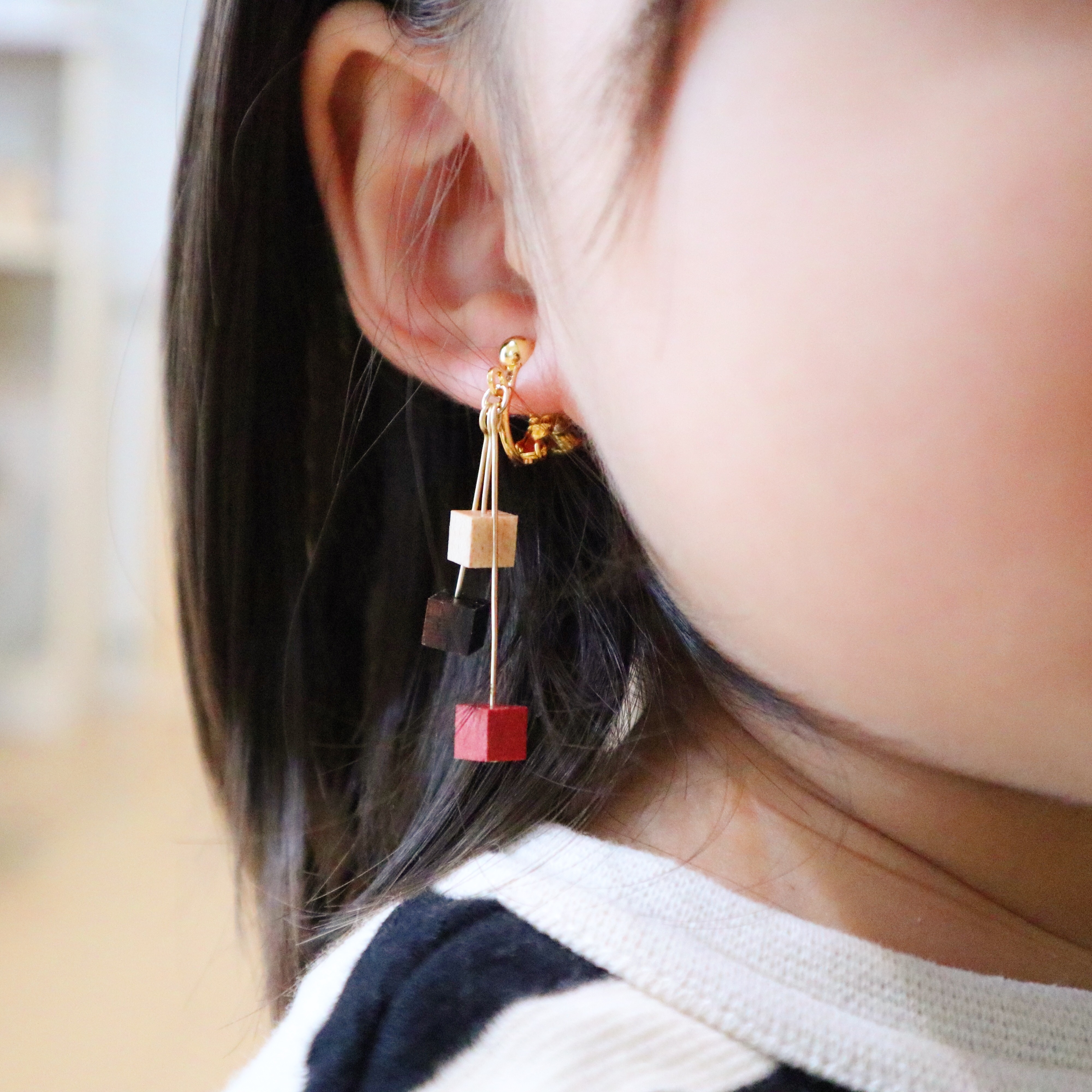 キューブピアス 木工房ベル