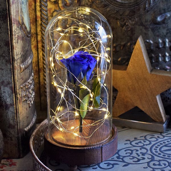 Ledライトが光る青バラのオブジェ 花言葉は夢かなう 幕張のお花屋さんからウェディングやお祝い花 胡蝶蘭 プリザーブド おしゃれなプレゼントをお届け ブーケアンドブーケ