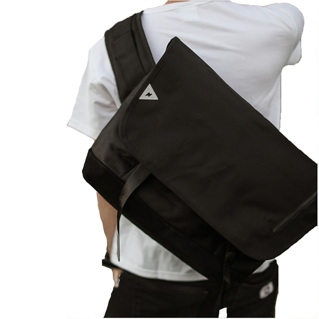 Ammi ショルダーバッグ 通学 メンズ 斜めがけバッグ 高校生 大学生 おしゃれ 防水 小物収納 カバン 斜め掛け カジュアル バッグ メッセンジャー バッグ 人気 大容量 Ammi