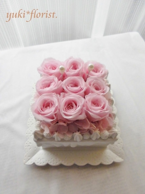 バラのフラワーケーキ 誕生日プレゼントに Yuki Florist