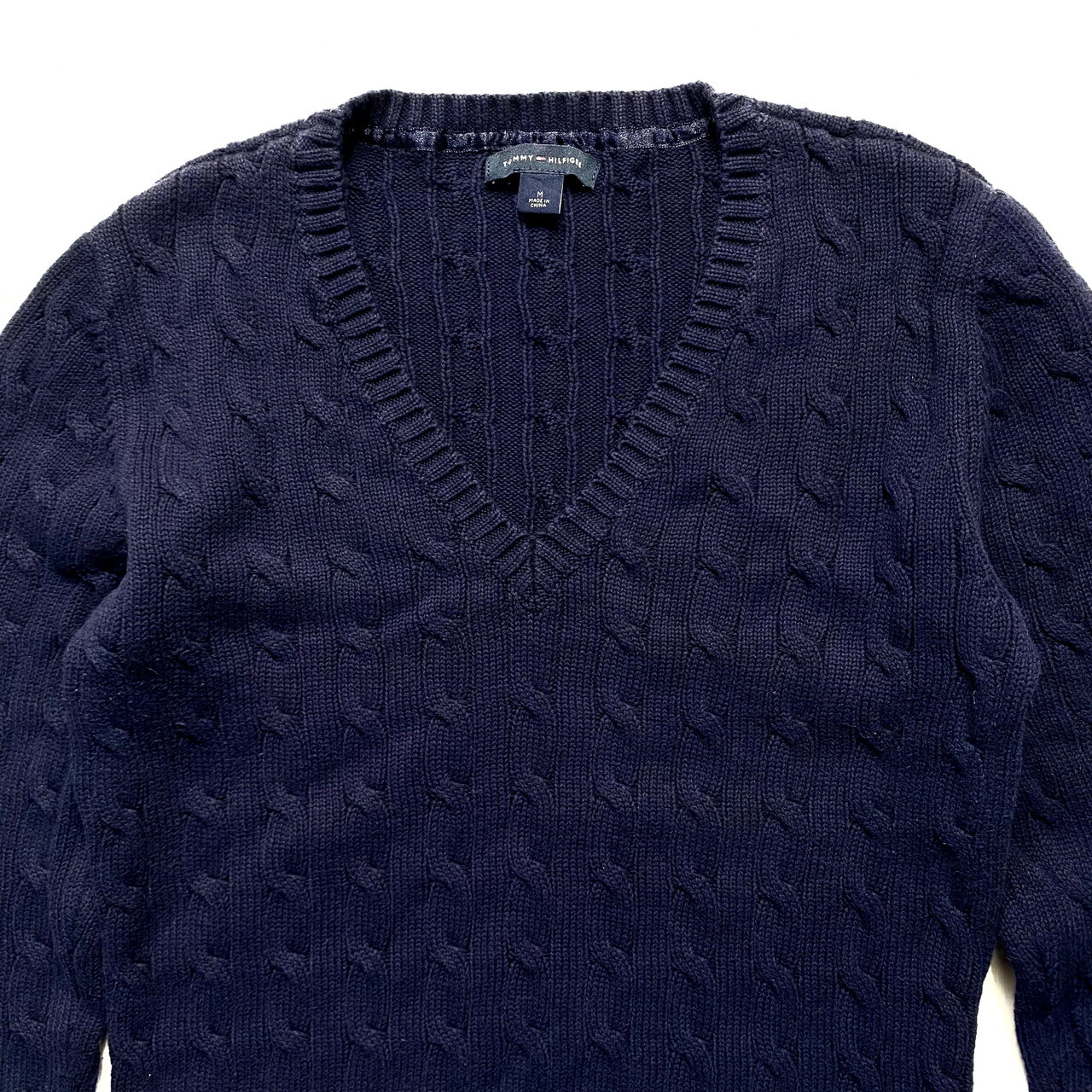 Tommy Hilfiger トミーヒルフィガー Vネック コットンニットセーター レディースm 古着 ケーブルニット ネイビー 紺色 ニットセーター Al Cave 古着屋 公式 古着通販サイト